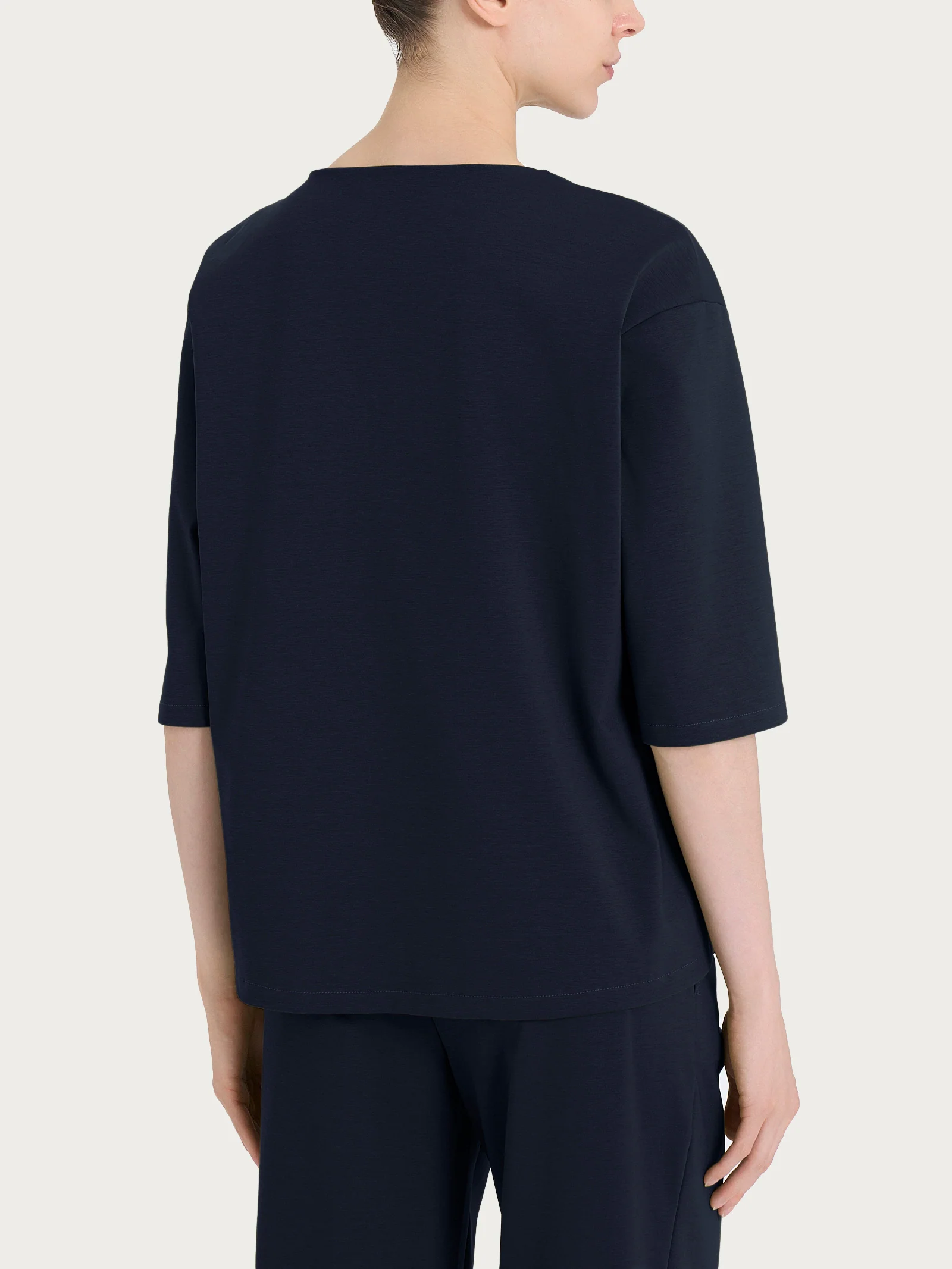 Maglia corta girocollo in Compact Light - Bleu - Image 2