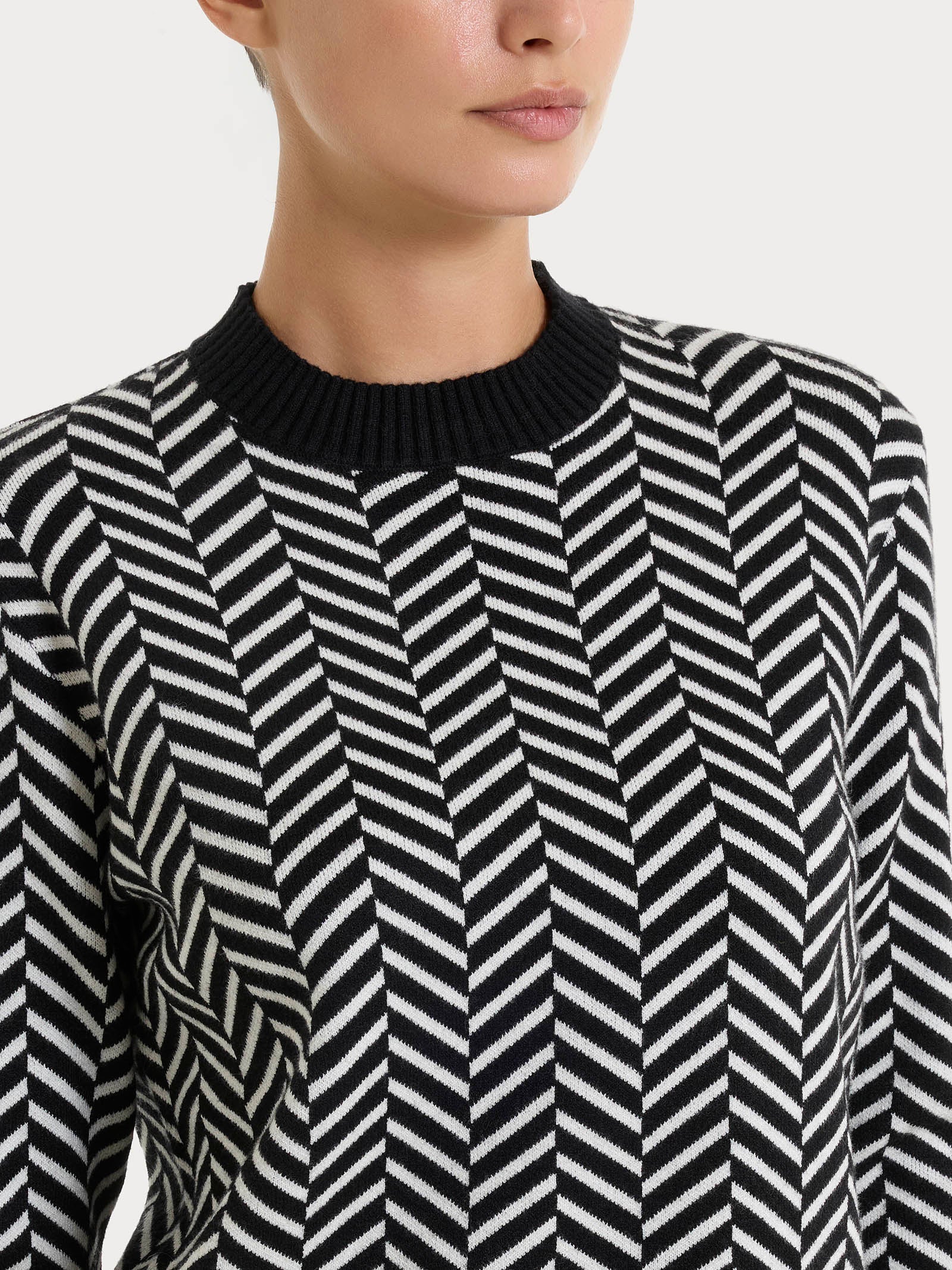 Maglia girocollo con fantasia spigata in Super Soft - Fant.Nero - Image 3