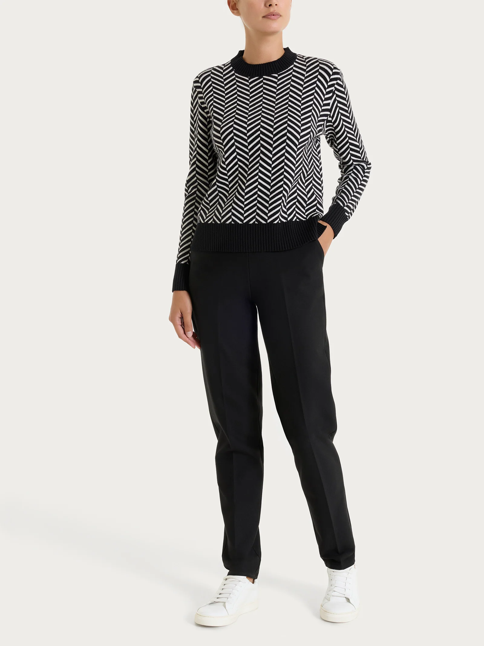 Maglia girocollo con fantasia spigata in Super Soft - Fant.Nero - Image 4