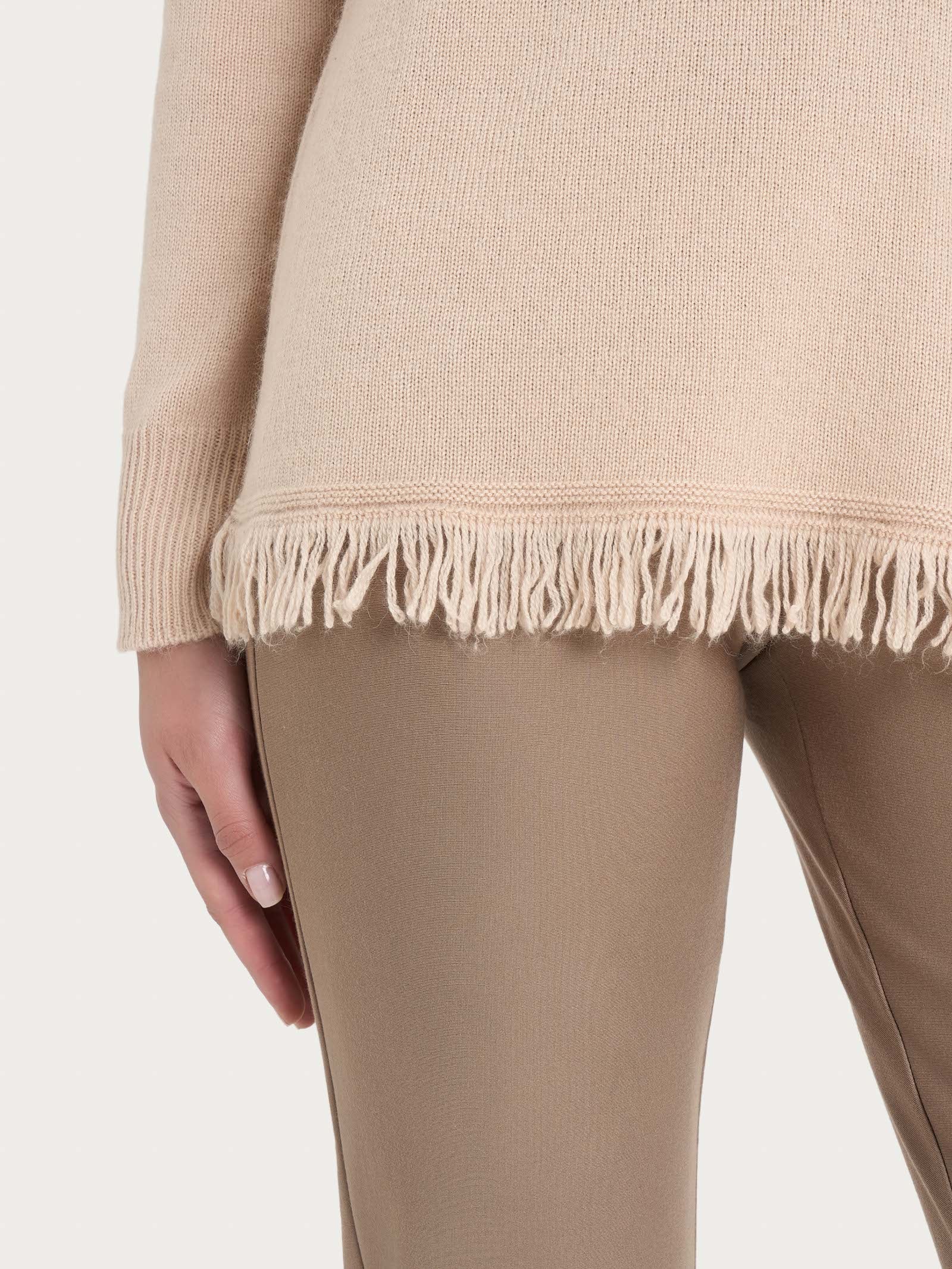 Maglia girocollo con frange in misto angora - Moonlight - Image 3