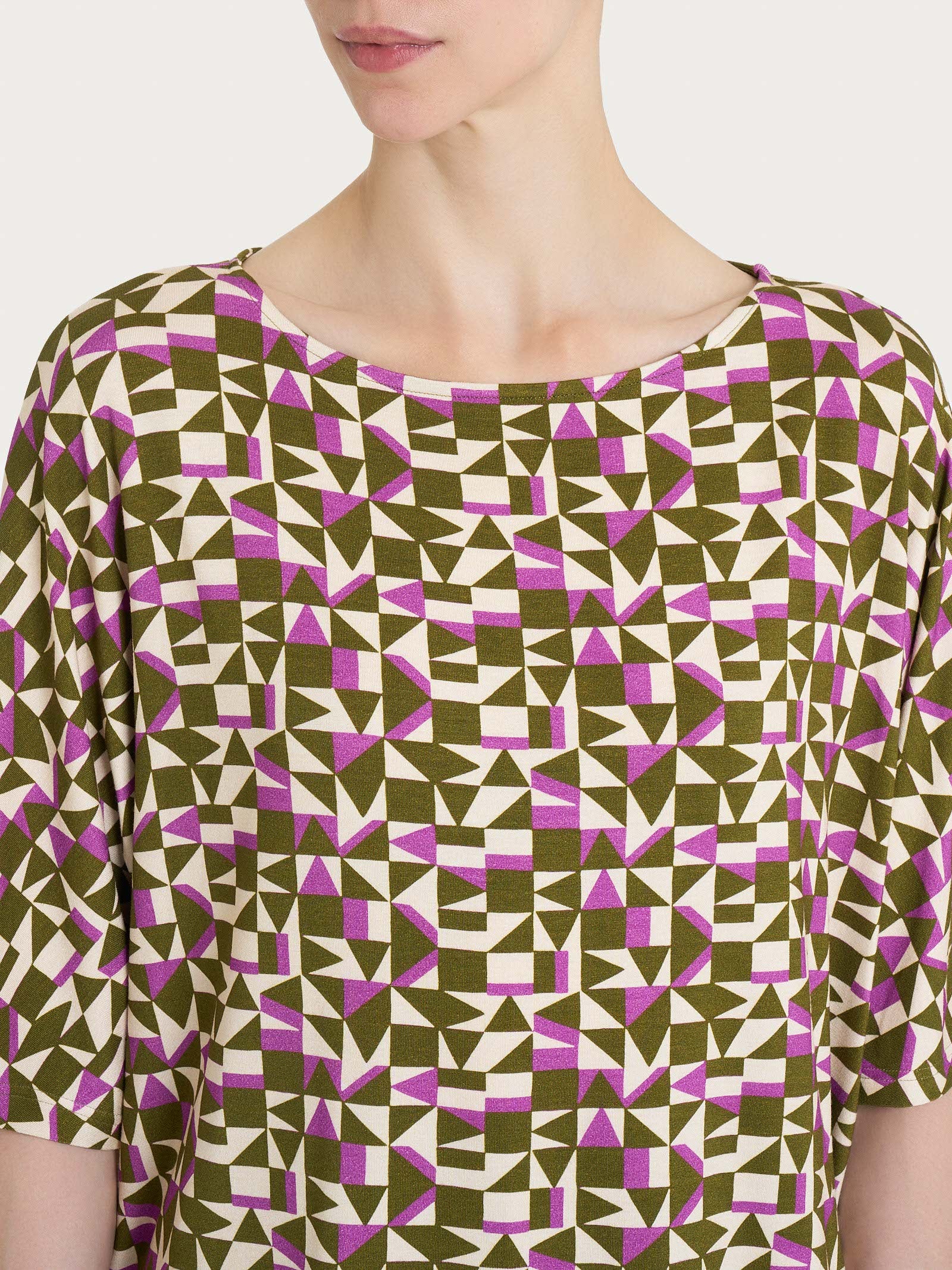 Maglia girocollo con geometric pattern in Viscosa Summer - Fant. Cattleya Orchid - Image 3