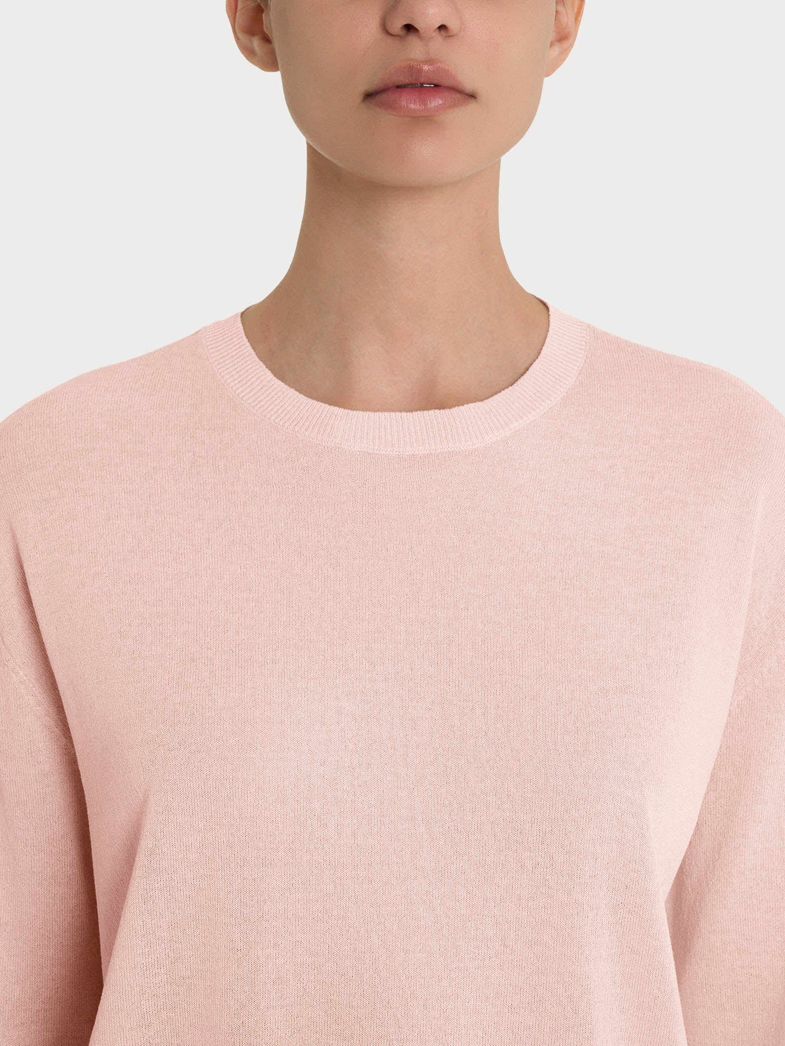 Maglia girocollo con manica 3/4 in Crêpe  - Cameo Rose - Image 3