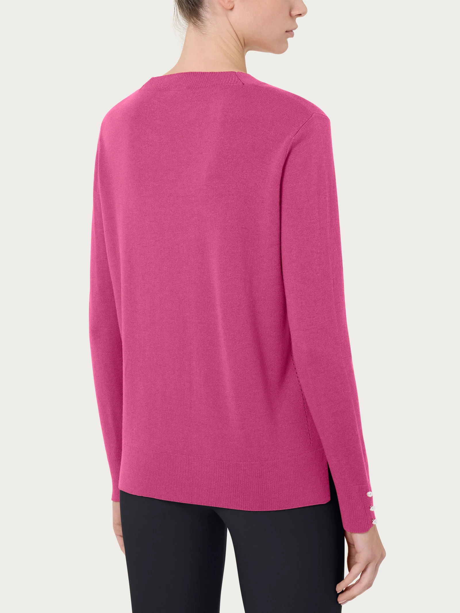Maglia girocollo con perline in Merino Soft - Red Violet - Image 2