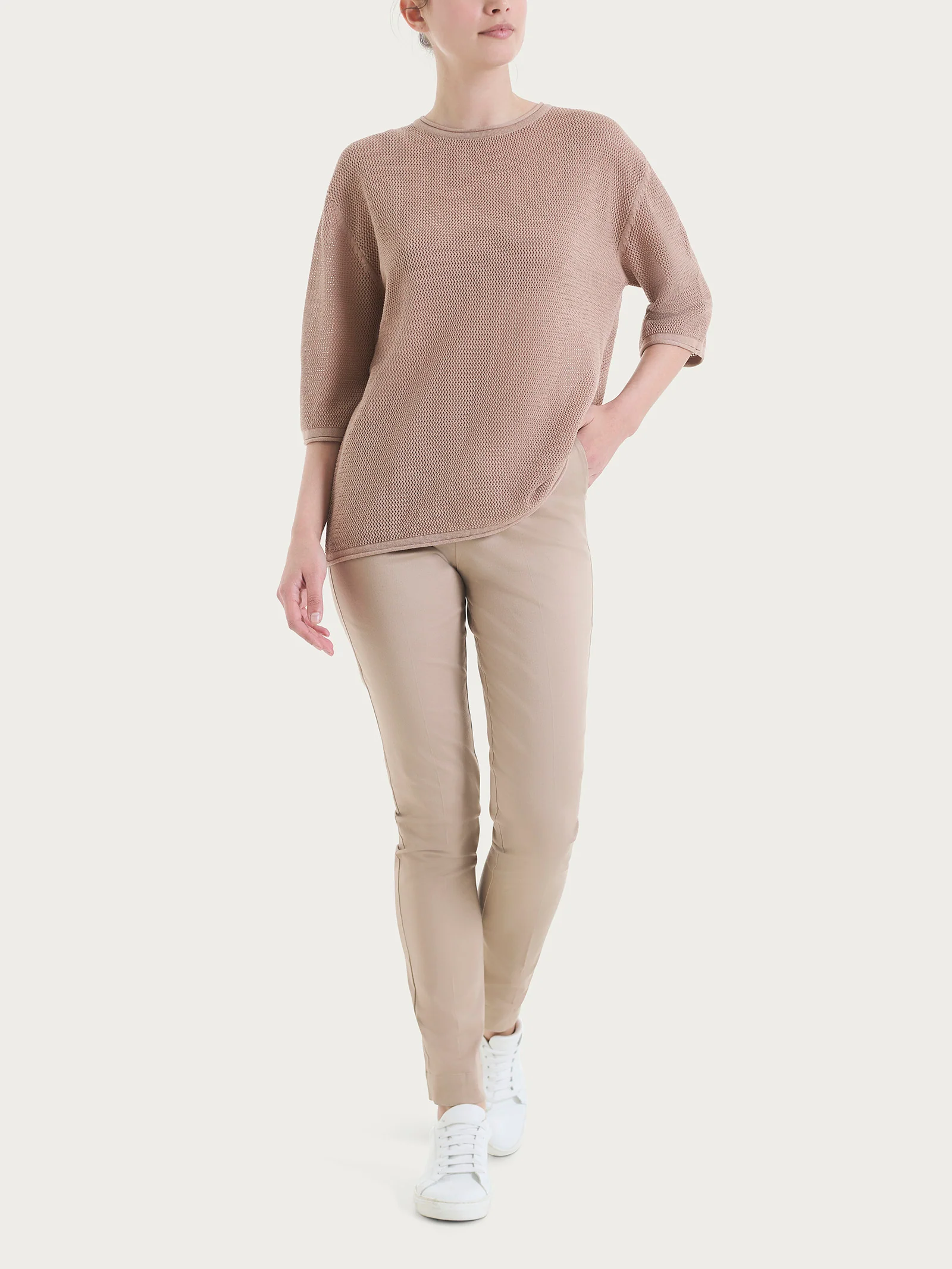 Maglia girocollo con punto rete in puro cotone - Warm Taupe - Image 4