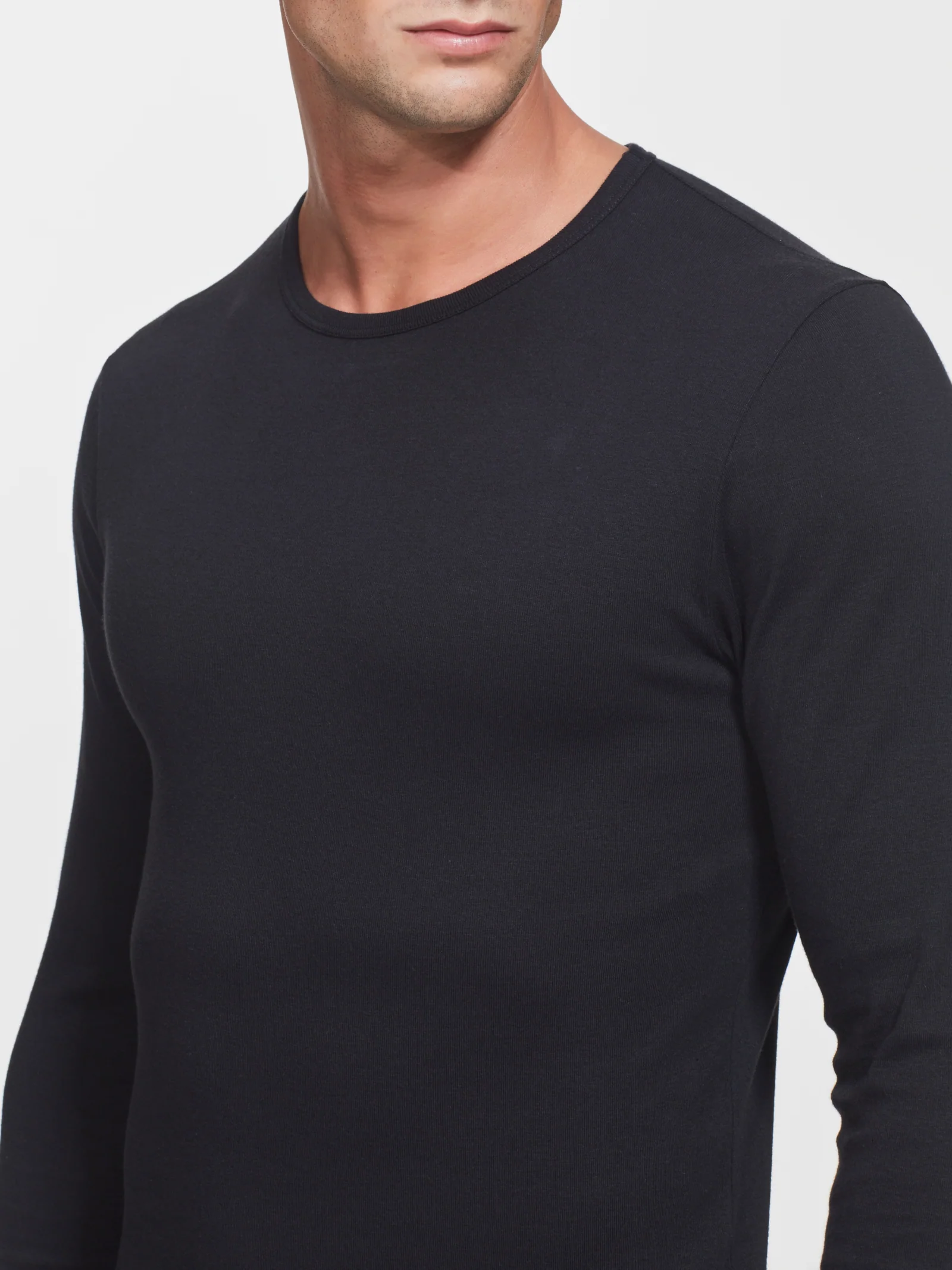 Maglia girocollo in caldo cotone  - Nero - Image 4