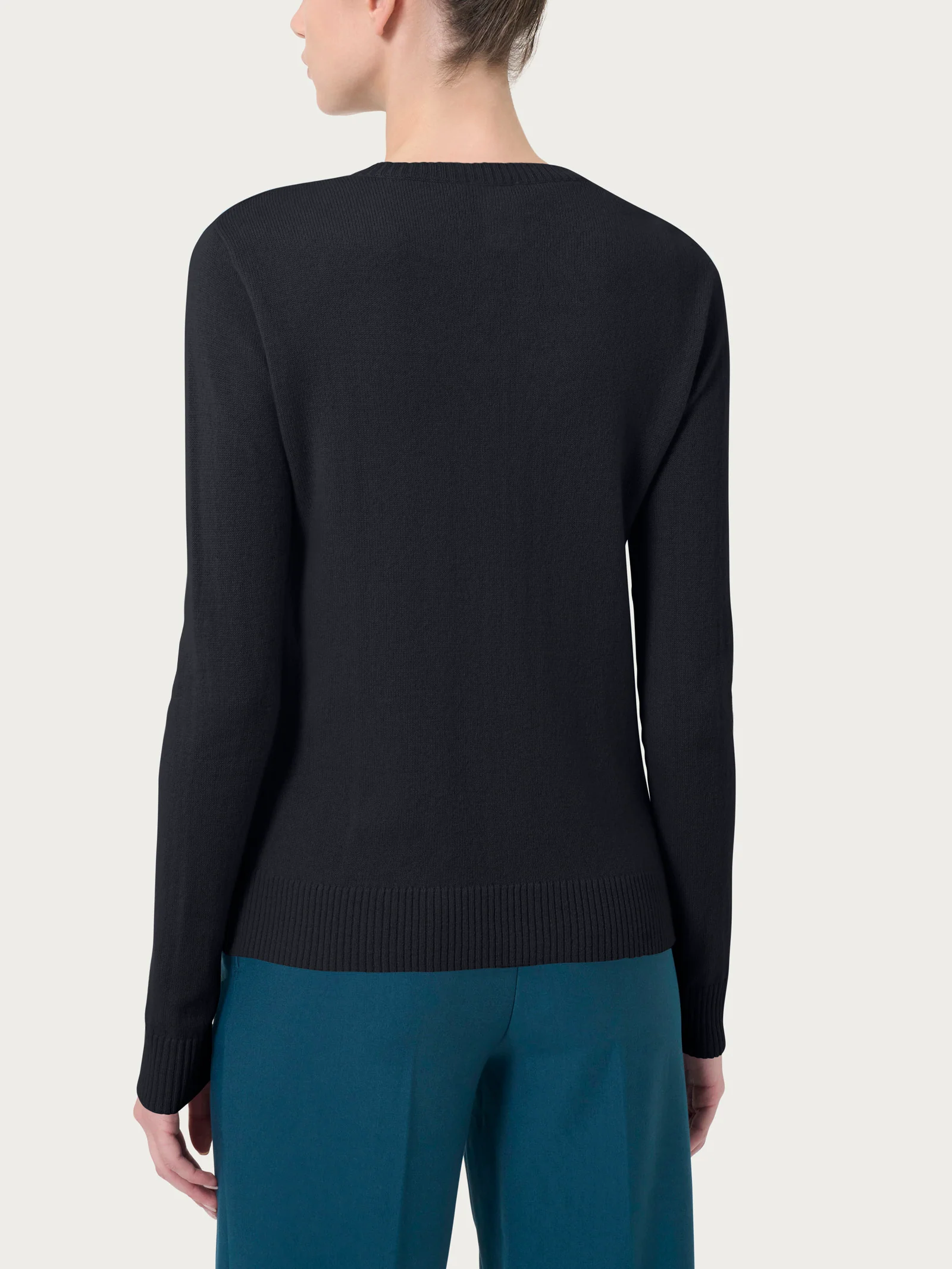 Maglia girocollo in cashmerino - Nero - Image 2