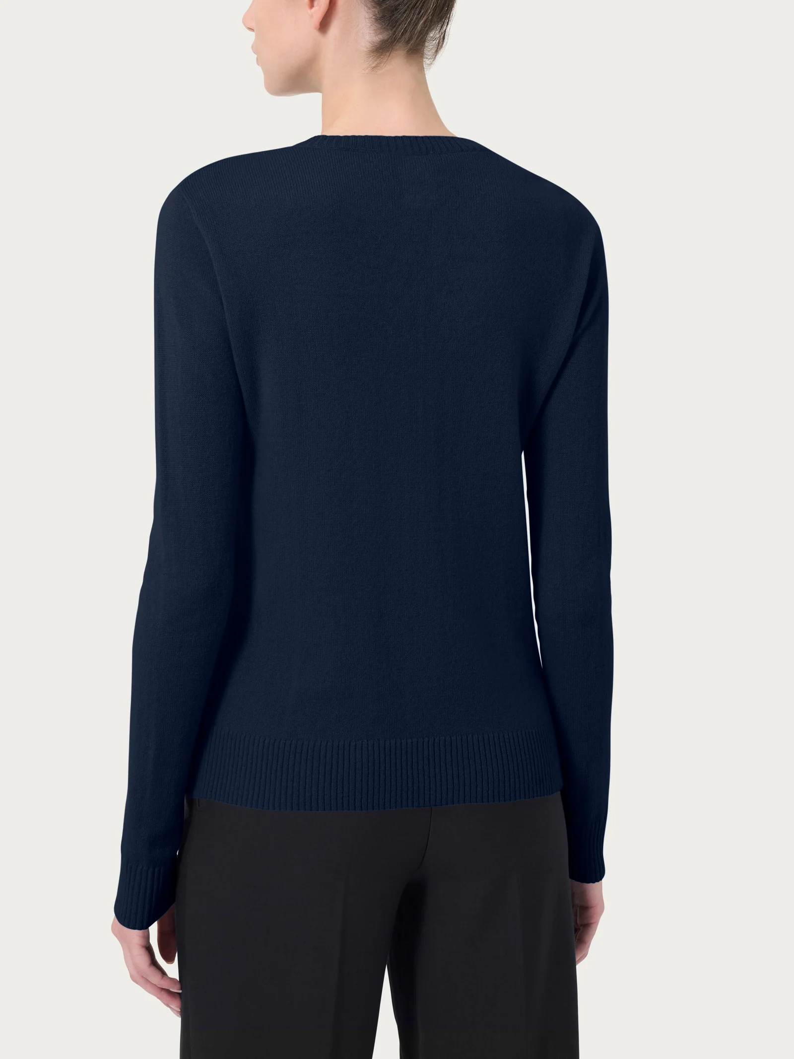 Maglia girocollo in cashmerino - Outer Space - Image 2