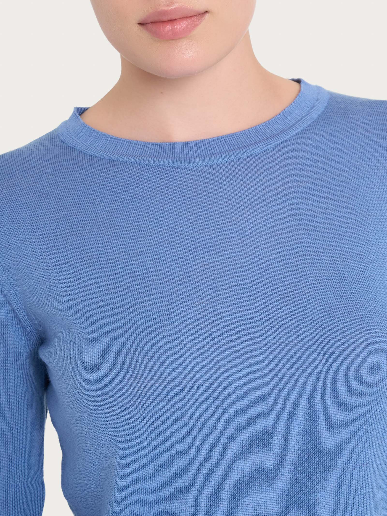 Maglia girocollo in Merino Soft - Colony Blue - Image 3