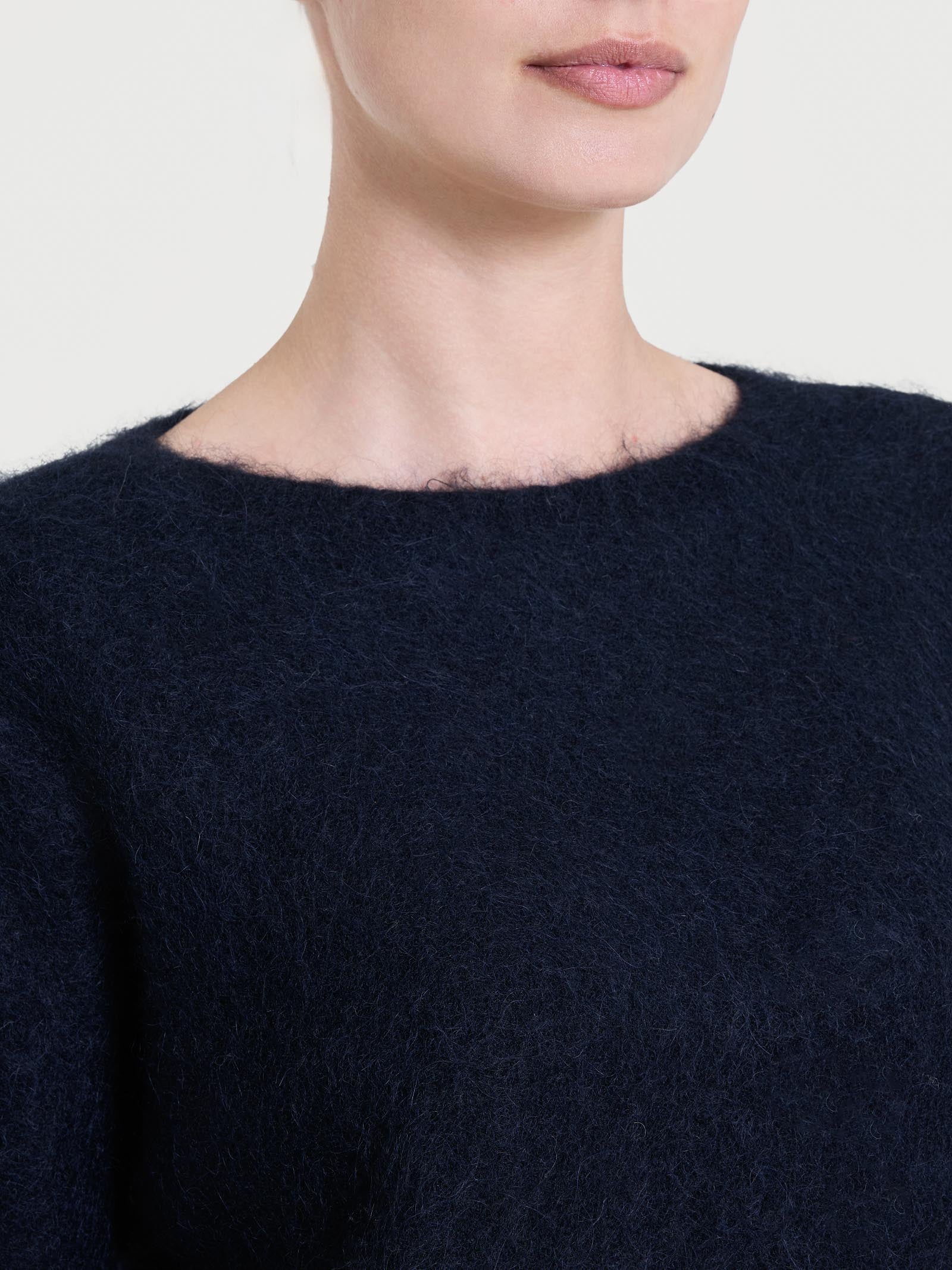 Maglia girocollo in Misto Alpaca - Nero - Image 3