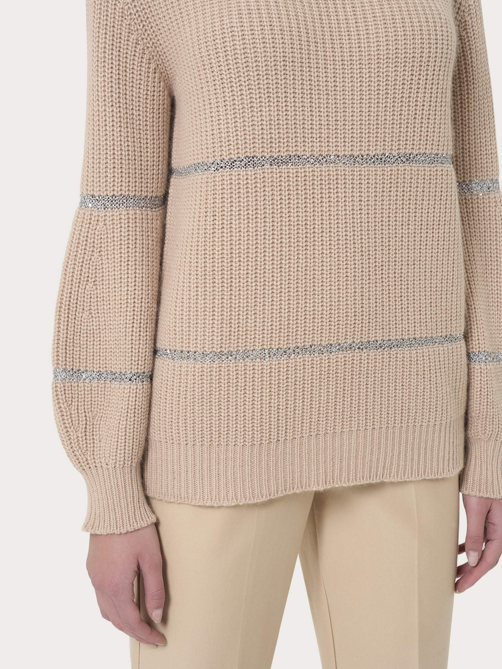 Maglia girocollo in misto angora - Moonlight - Image 3