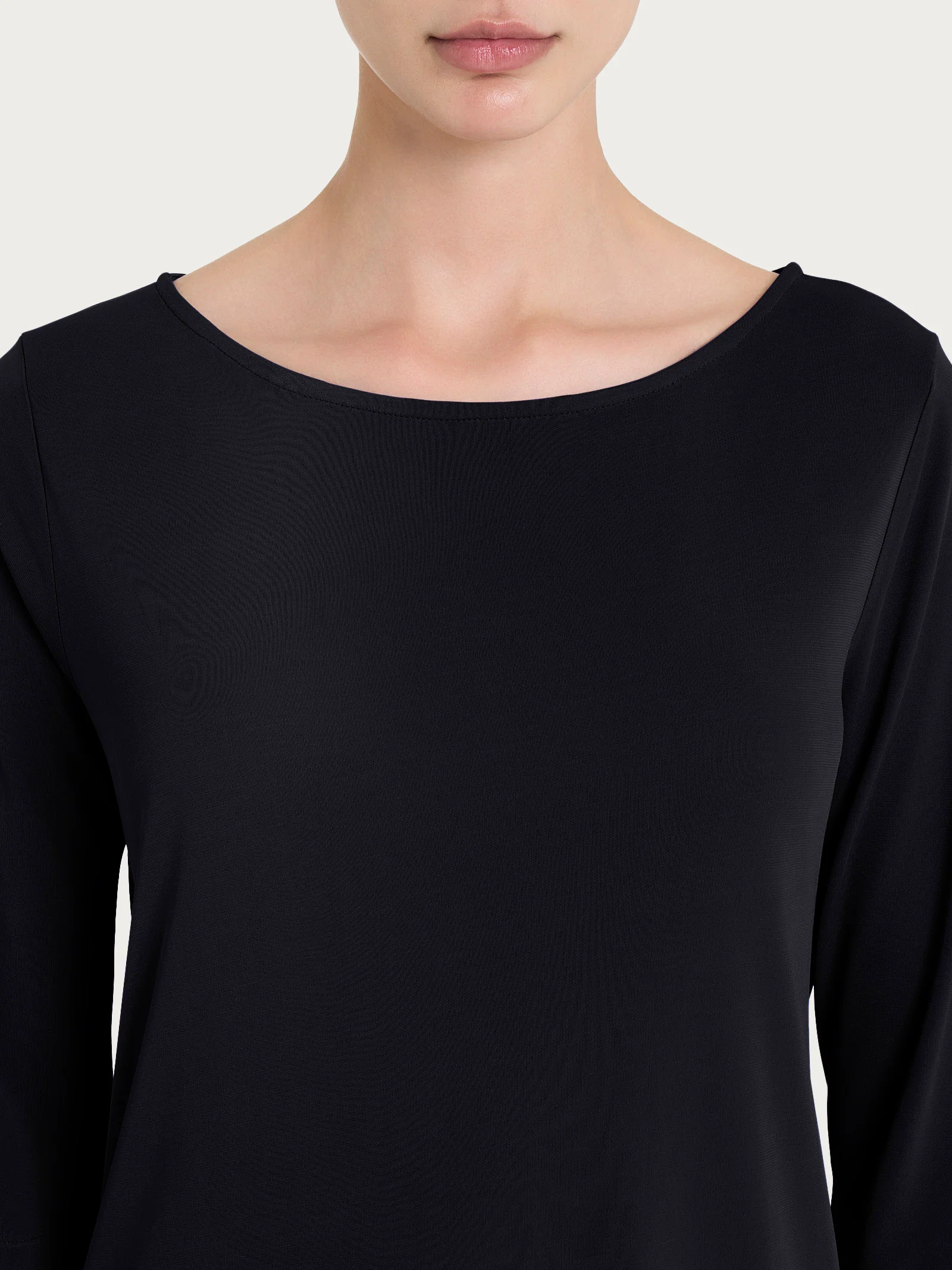 Maglia manica 3/4 in Crêpe Satin - Nero - Image 3