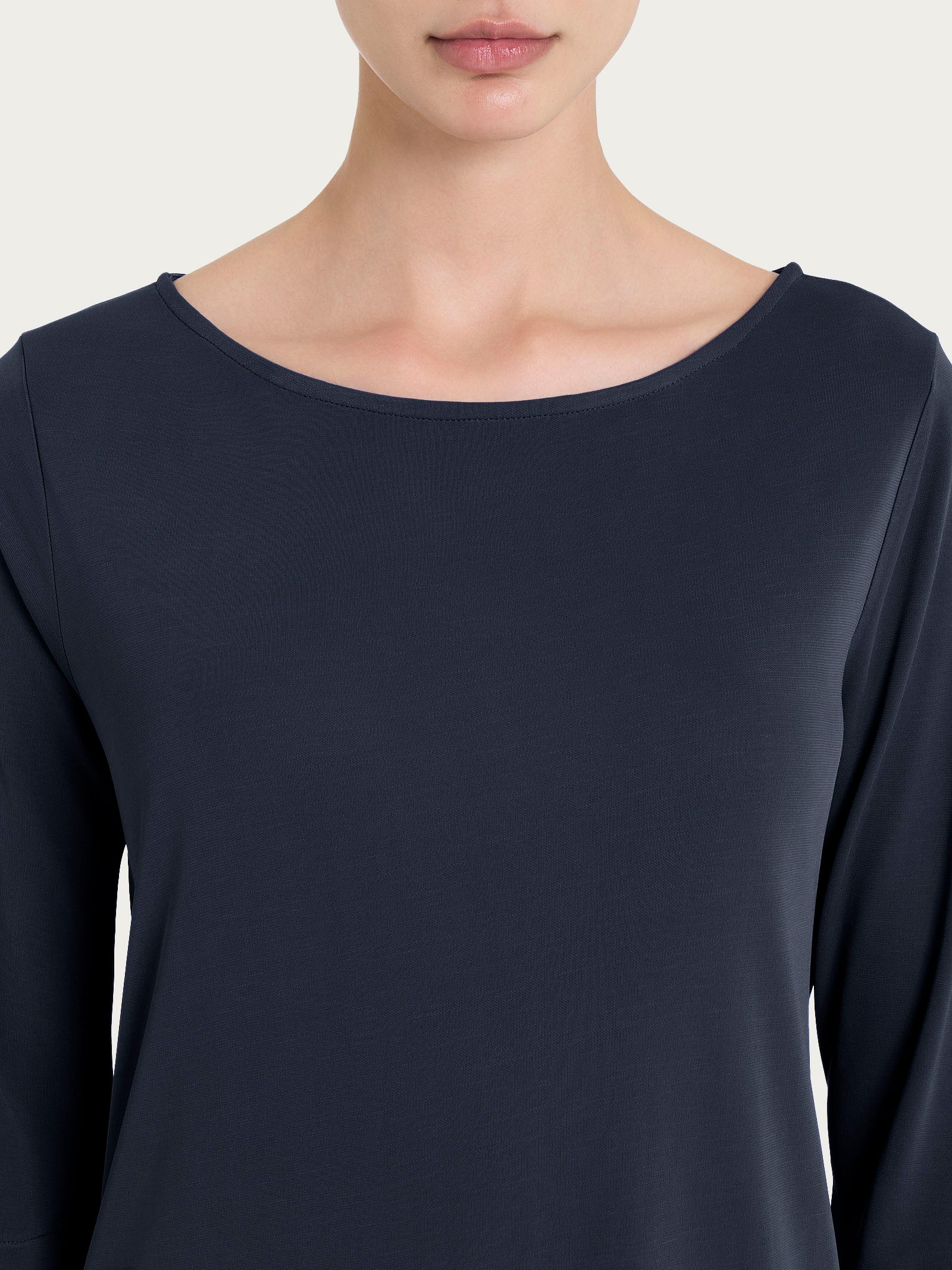 Maglia manica 3/4 in Crêpe Satin - Bleu - Image 3