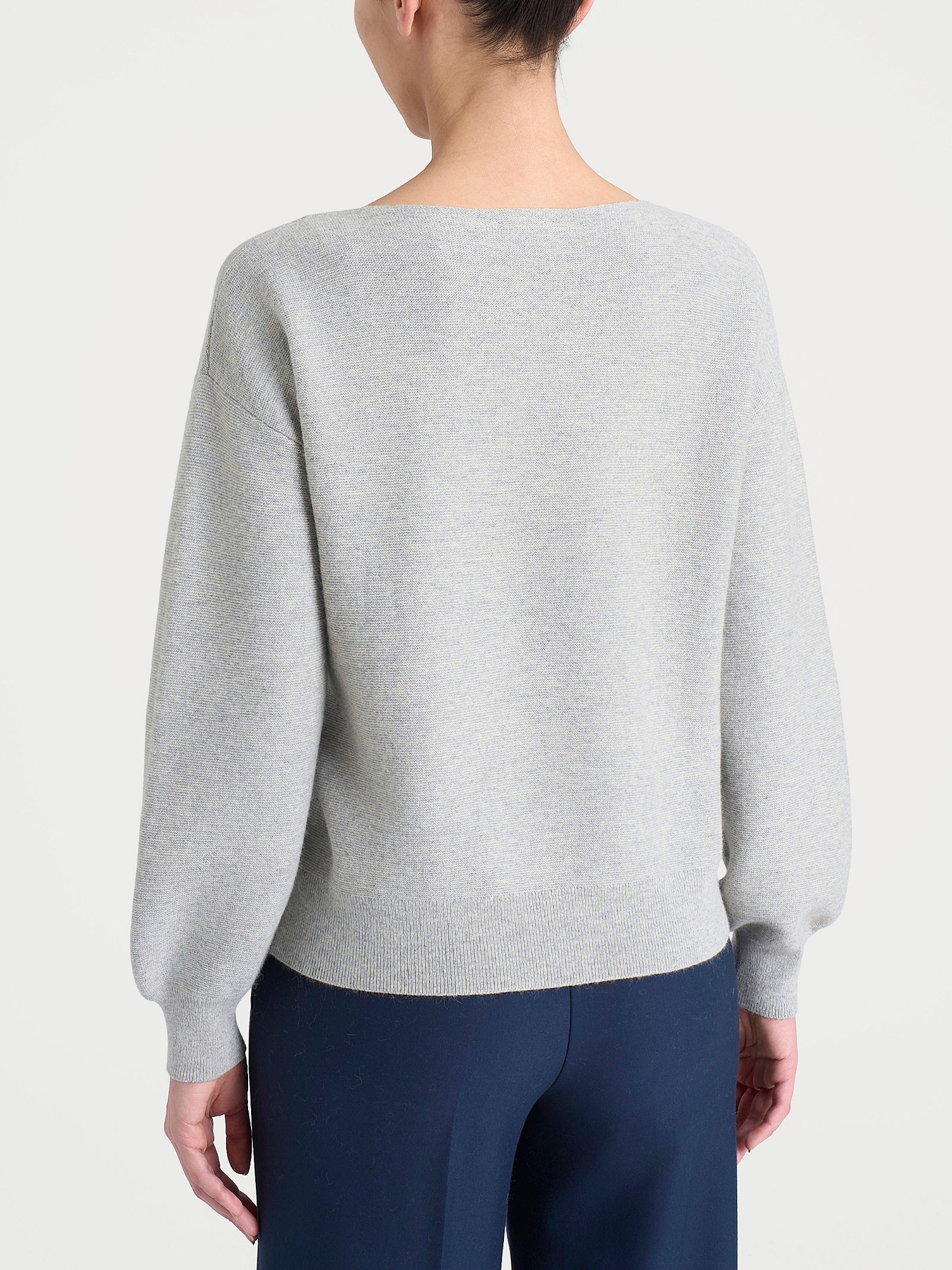 Maglia Punto Links con scollo a barchetta in Natural Soft - Ghiaia Mel. - Image 2
