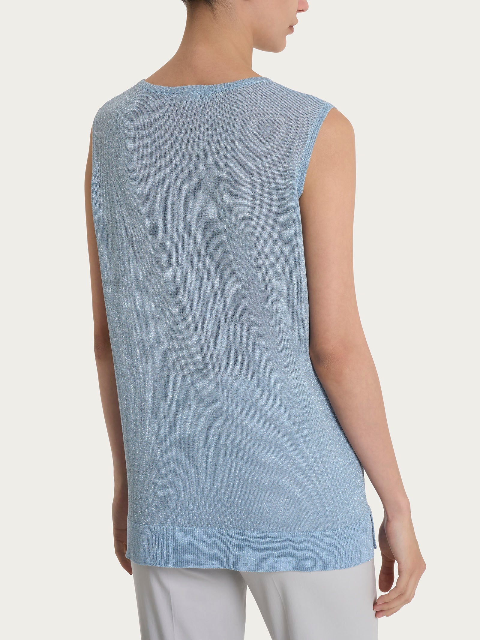 Maglia smanicata in Crêpe Lurex - Skyway - Image 2