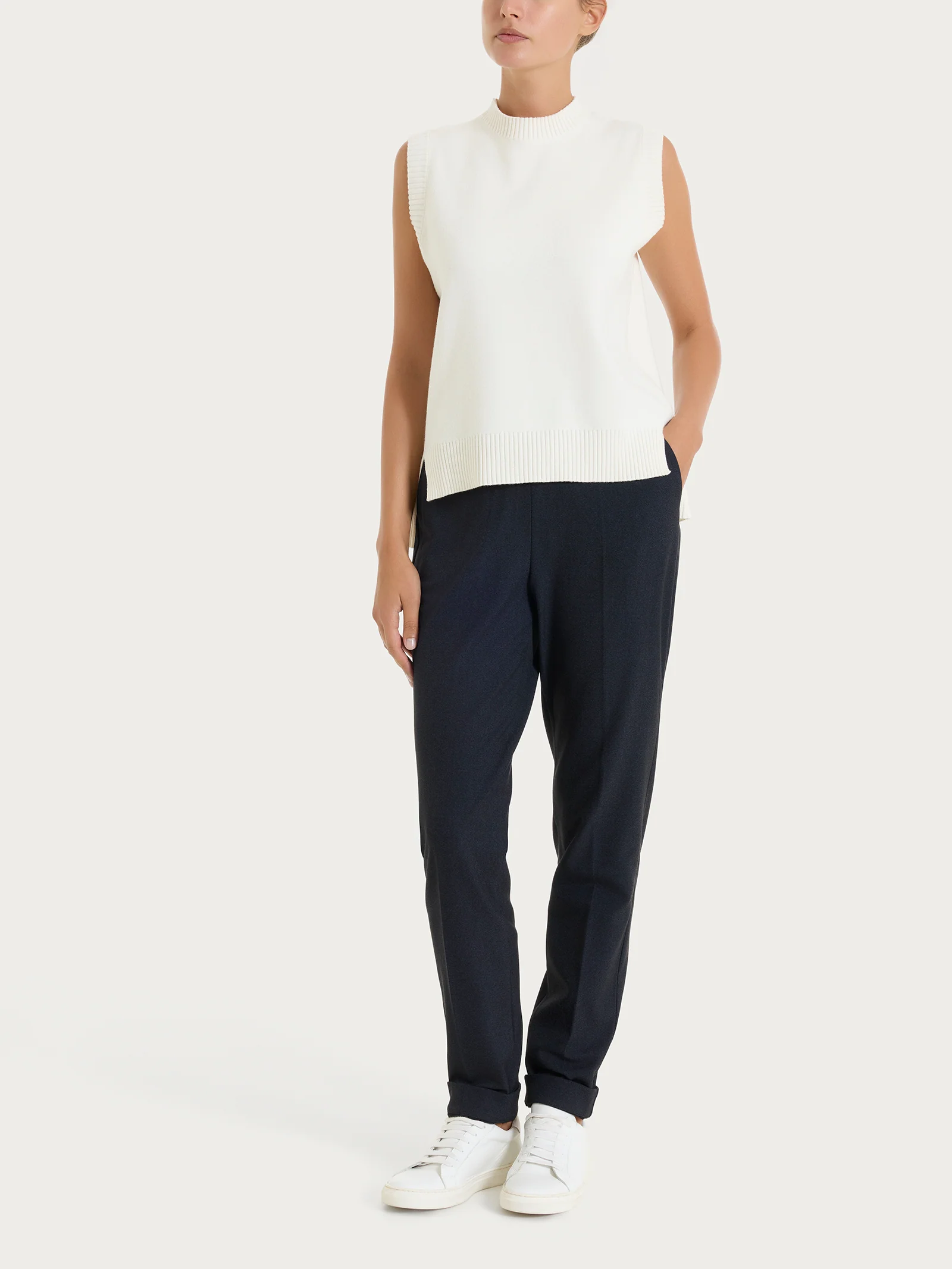 Maglia smanicata in Super Soft - Avorio - Image 4