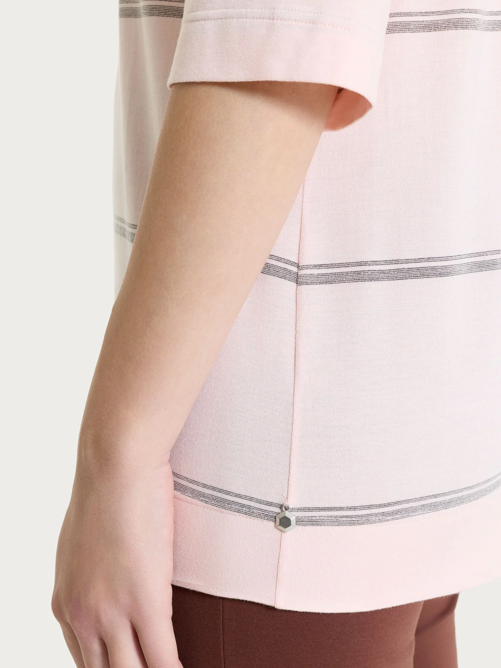 Maglietta a righe con manica 3/4 in Viscosa Summer e Lurex - Fant. Cameo Rose riga spaziata - Image 3
