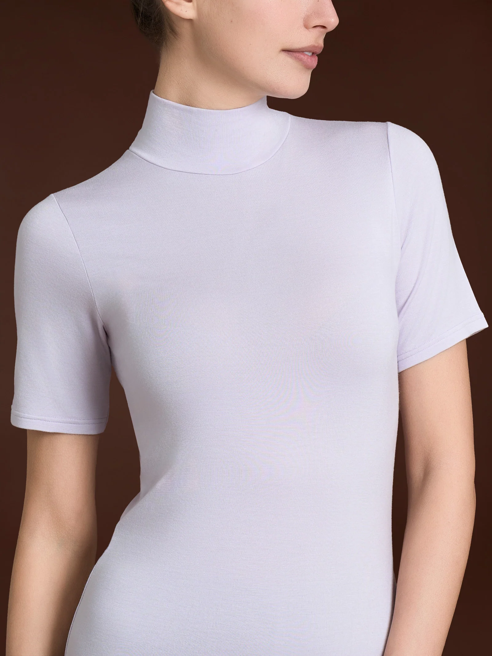 Maglietta collo alto in Eco Viscosa - Thistle - Image 3