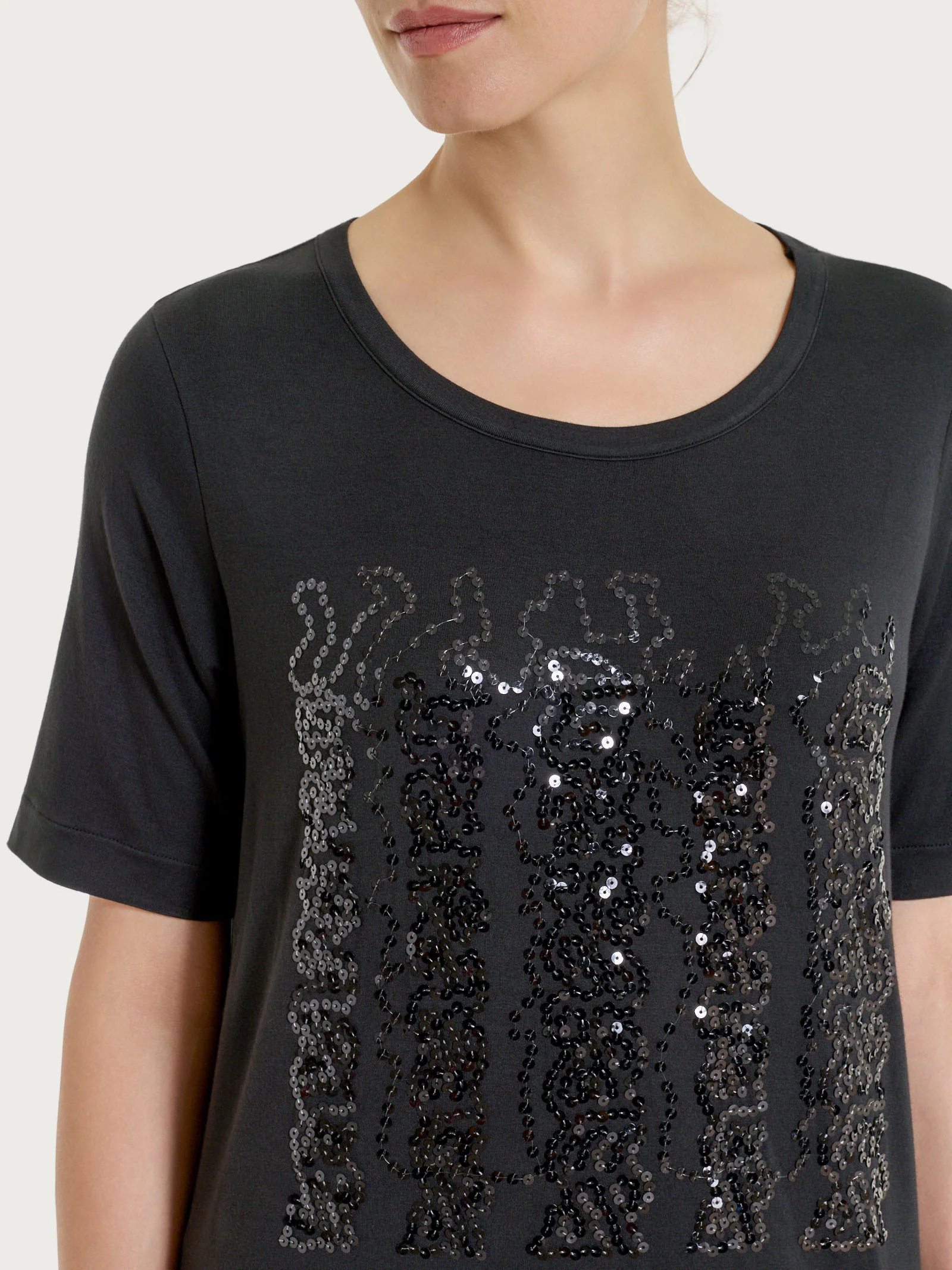 Maglietta con dettaglio con paillettes in Viscosa Summer - Fant.Nero - Image 3