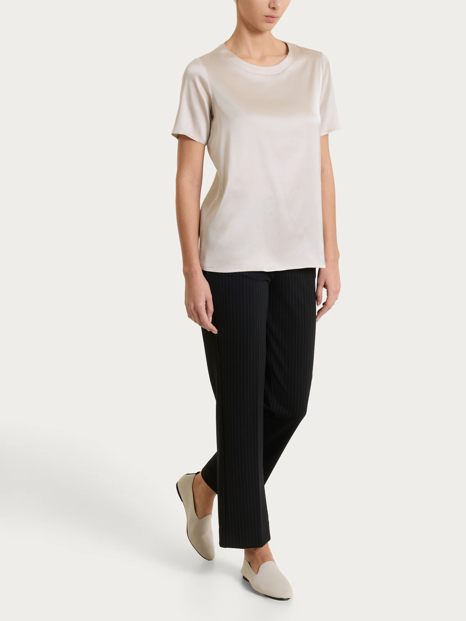Maglietta con manica corta in Stretch Satin - Champignon - Image 4