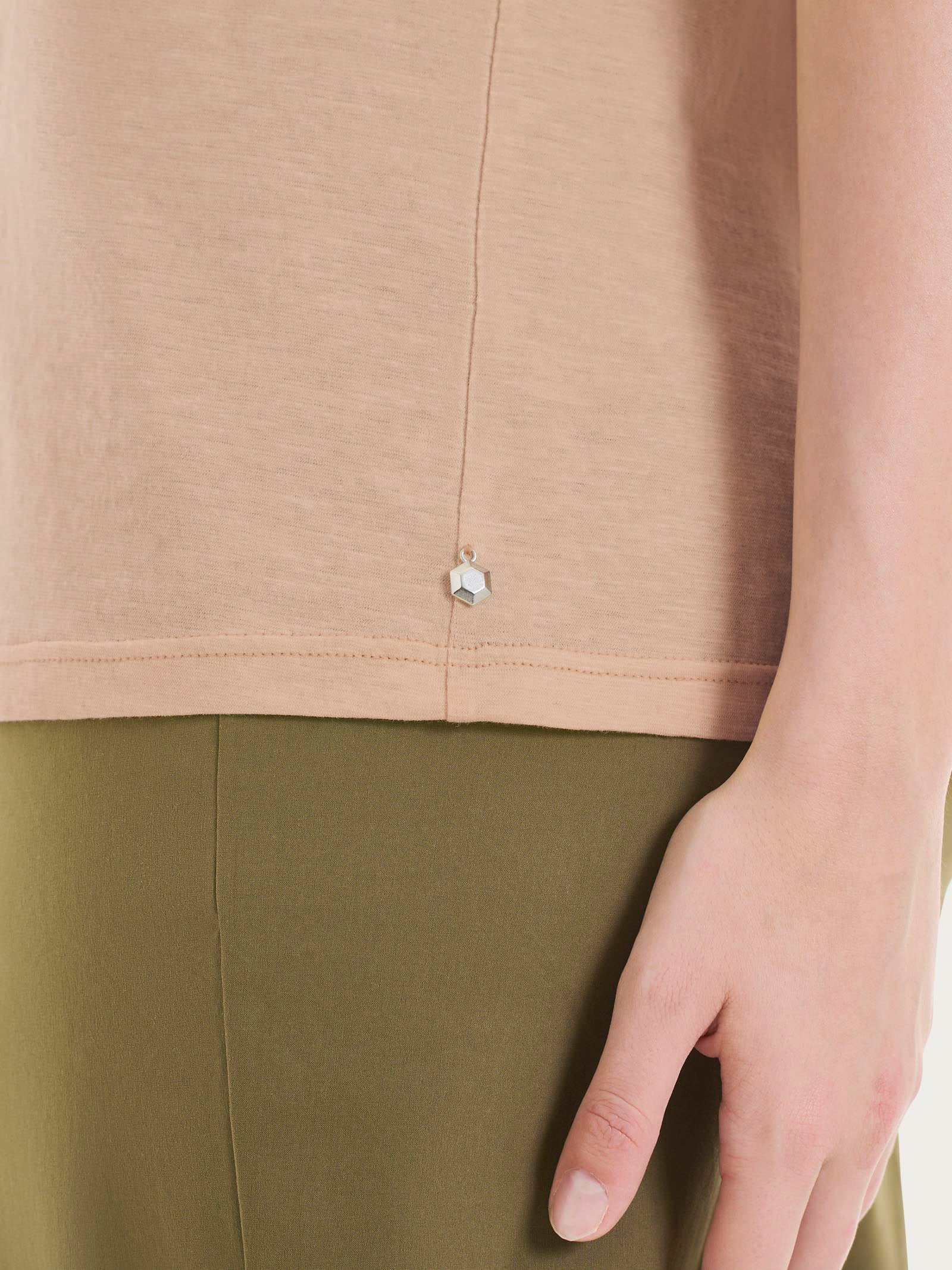 Maglietta con manica over in Slub Jersey - Warm Taupe - Image 3