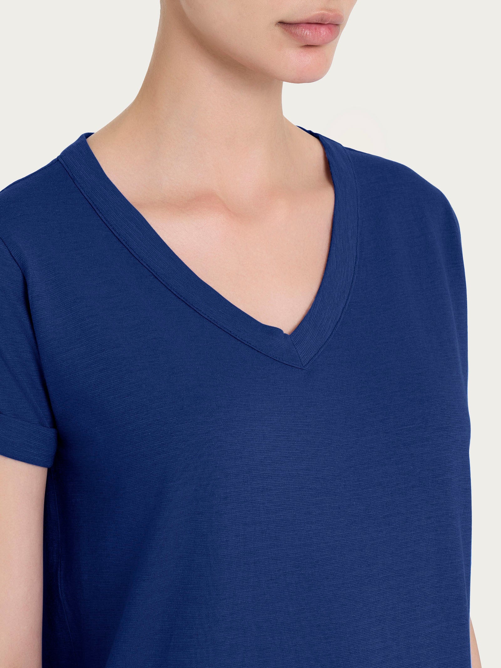 Maglietta con Scollo a V in slub jersey di cotone - Blueberry - Image 3