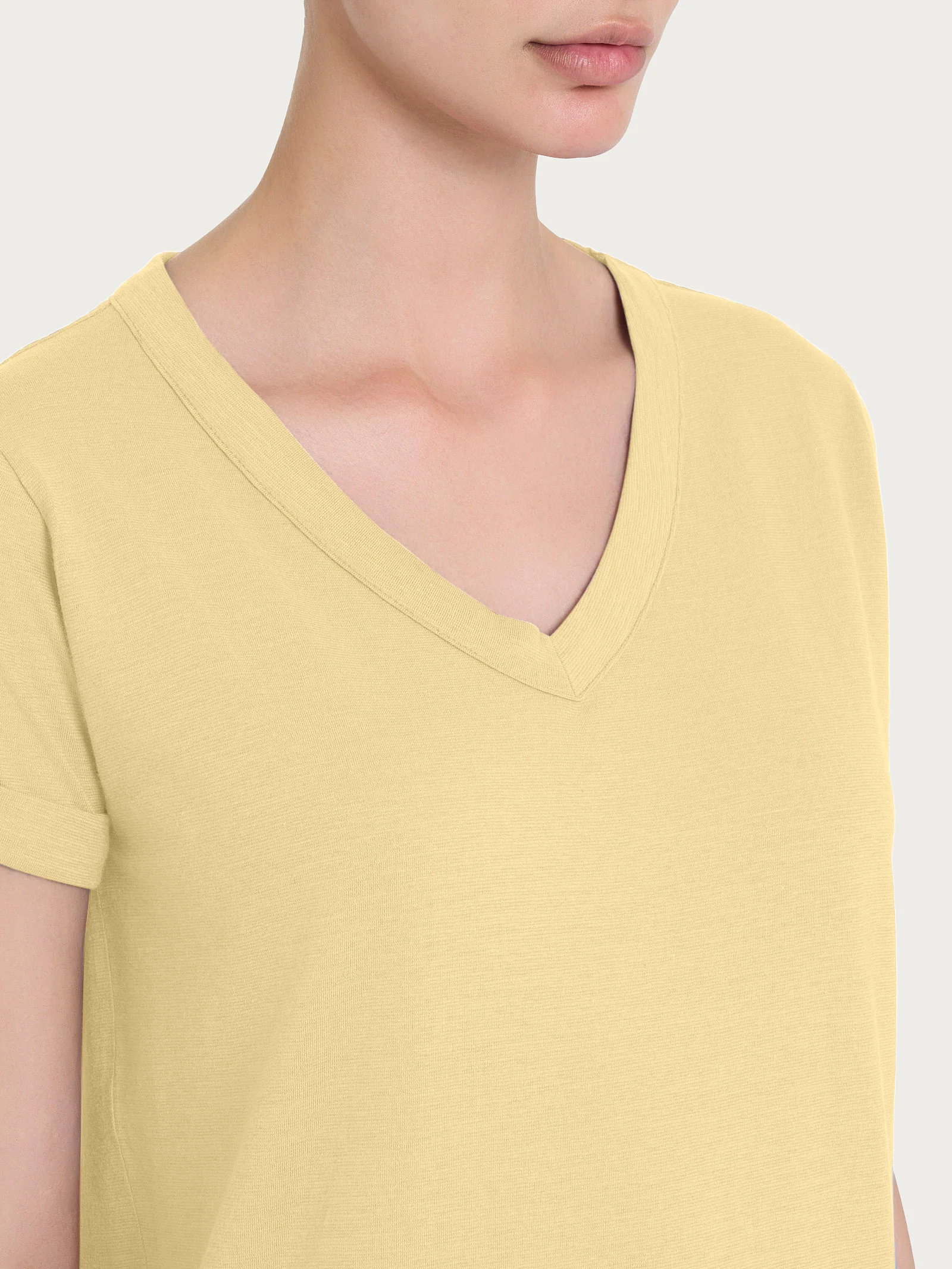 Maglietta con Scollo a V in slub jersey di cotone - Pale Banana - Image 3