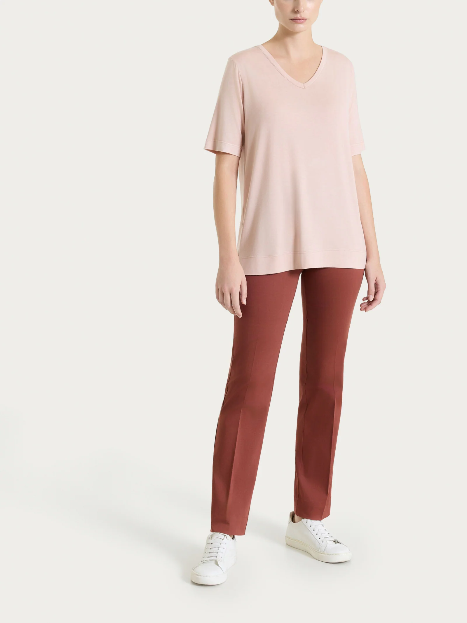 Maglietta con scollo a V in Viscosa Summer - Cameo Rose - Image 5