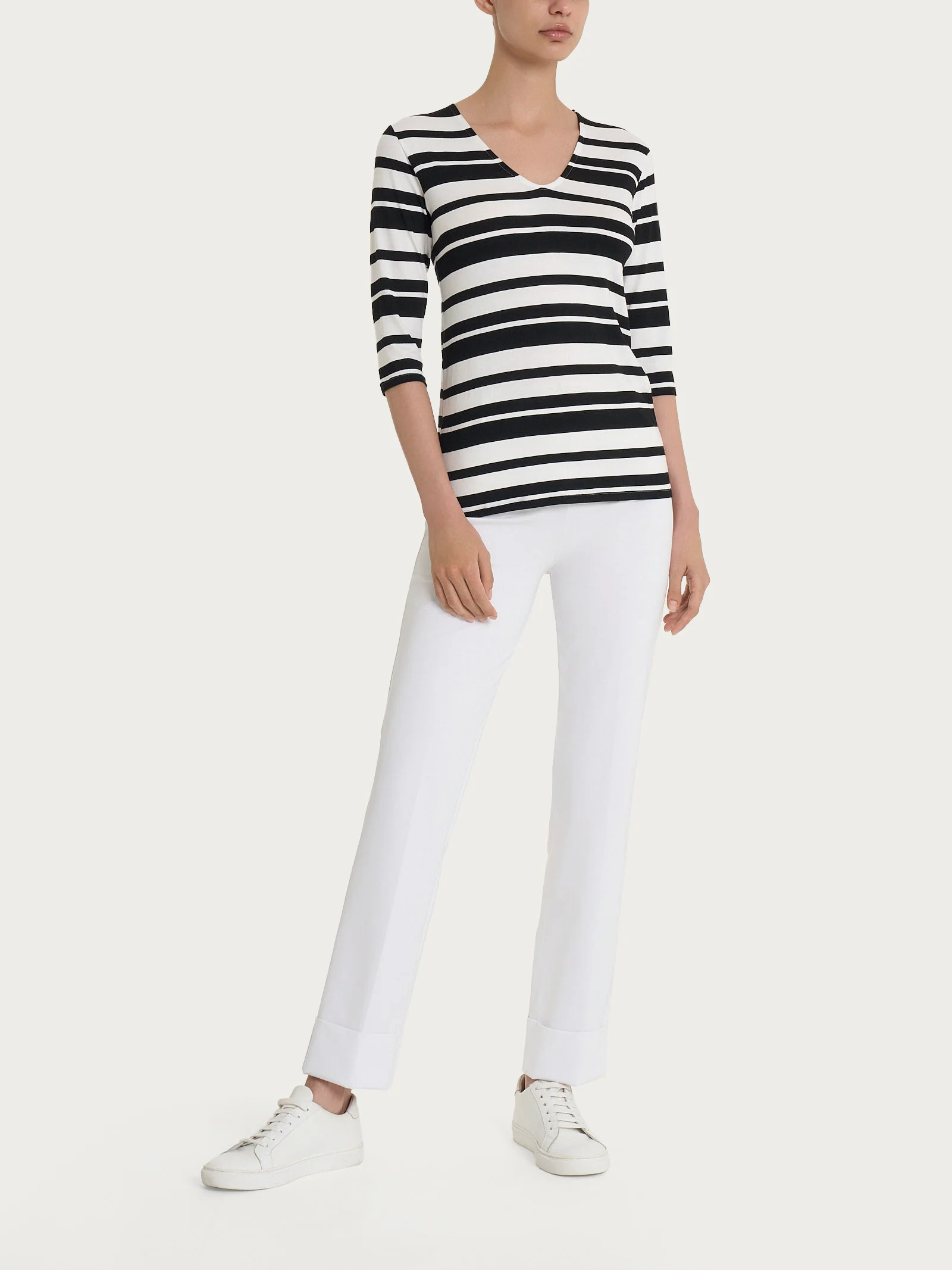 Maglietta con stripes e scollo a V in Viscosa Summer  - Fant. Nero Riga Alternata - Image 4