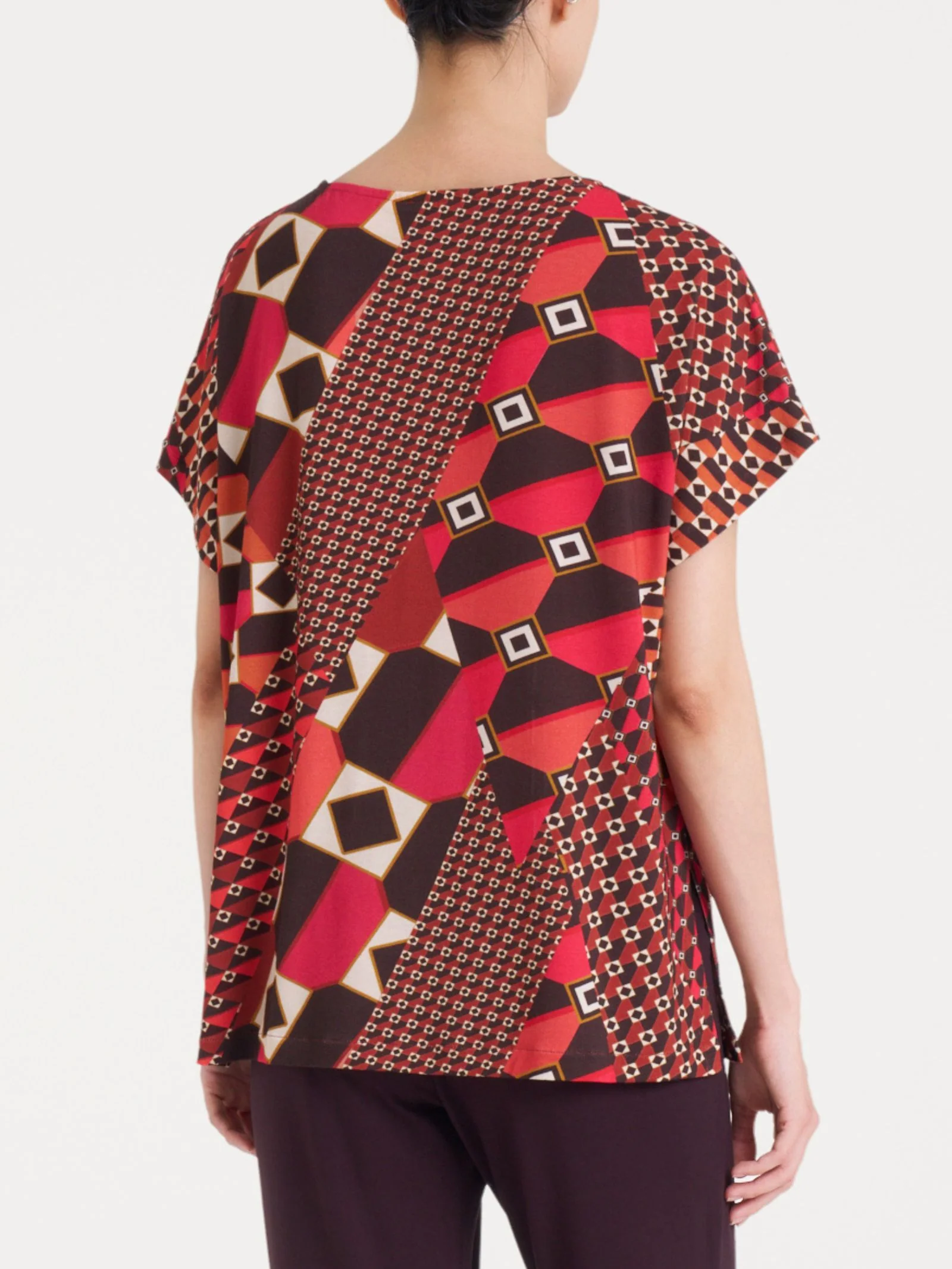 Maglietta girocollo con geometric pattern in Viscosa Summer  - Fant. Spice Route - Image 2