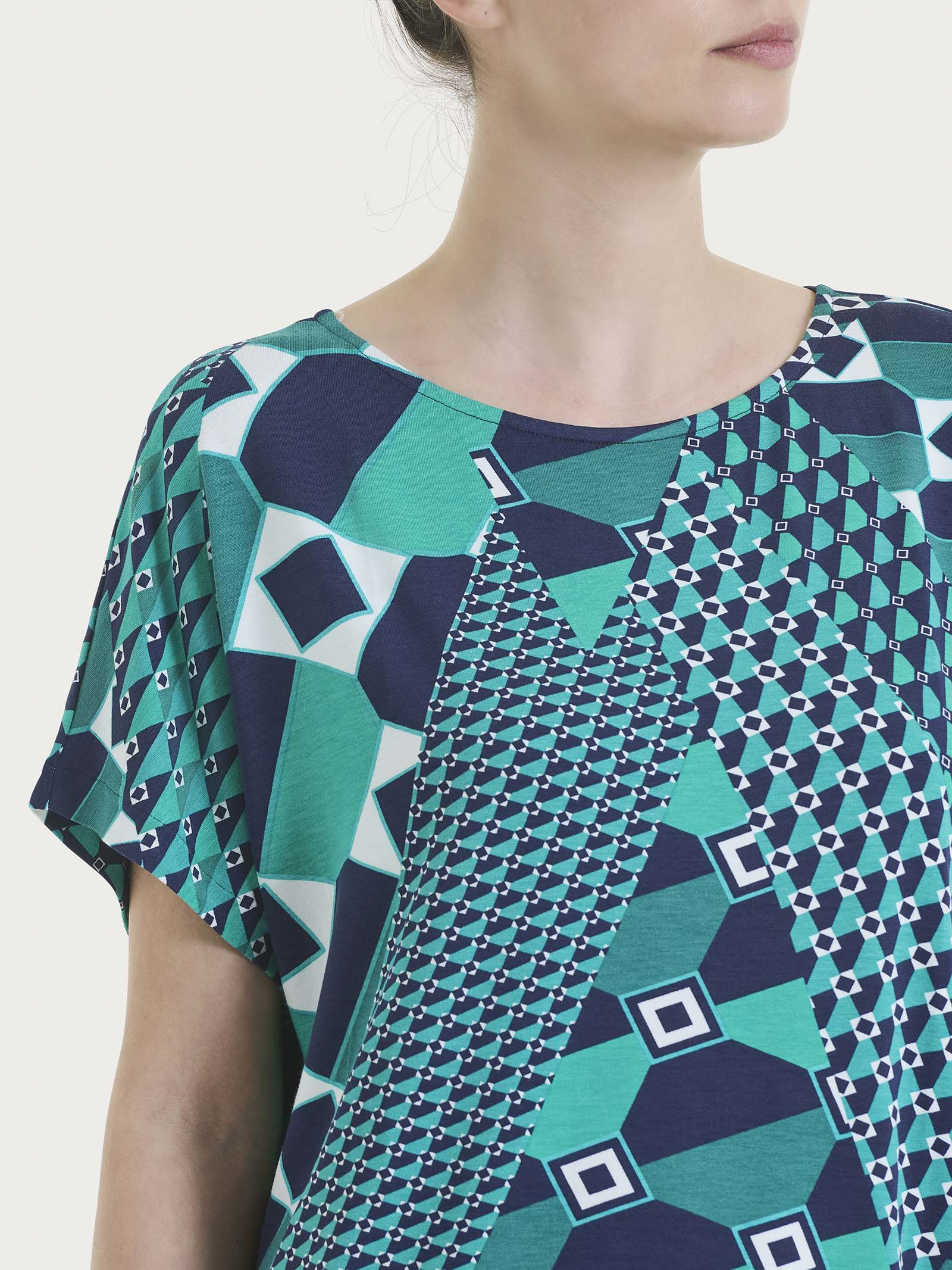 Maglietta girocollo con geometric pattern in Viscosa Summer  - Fant. Bayou - Image 3