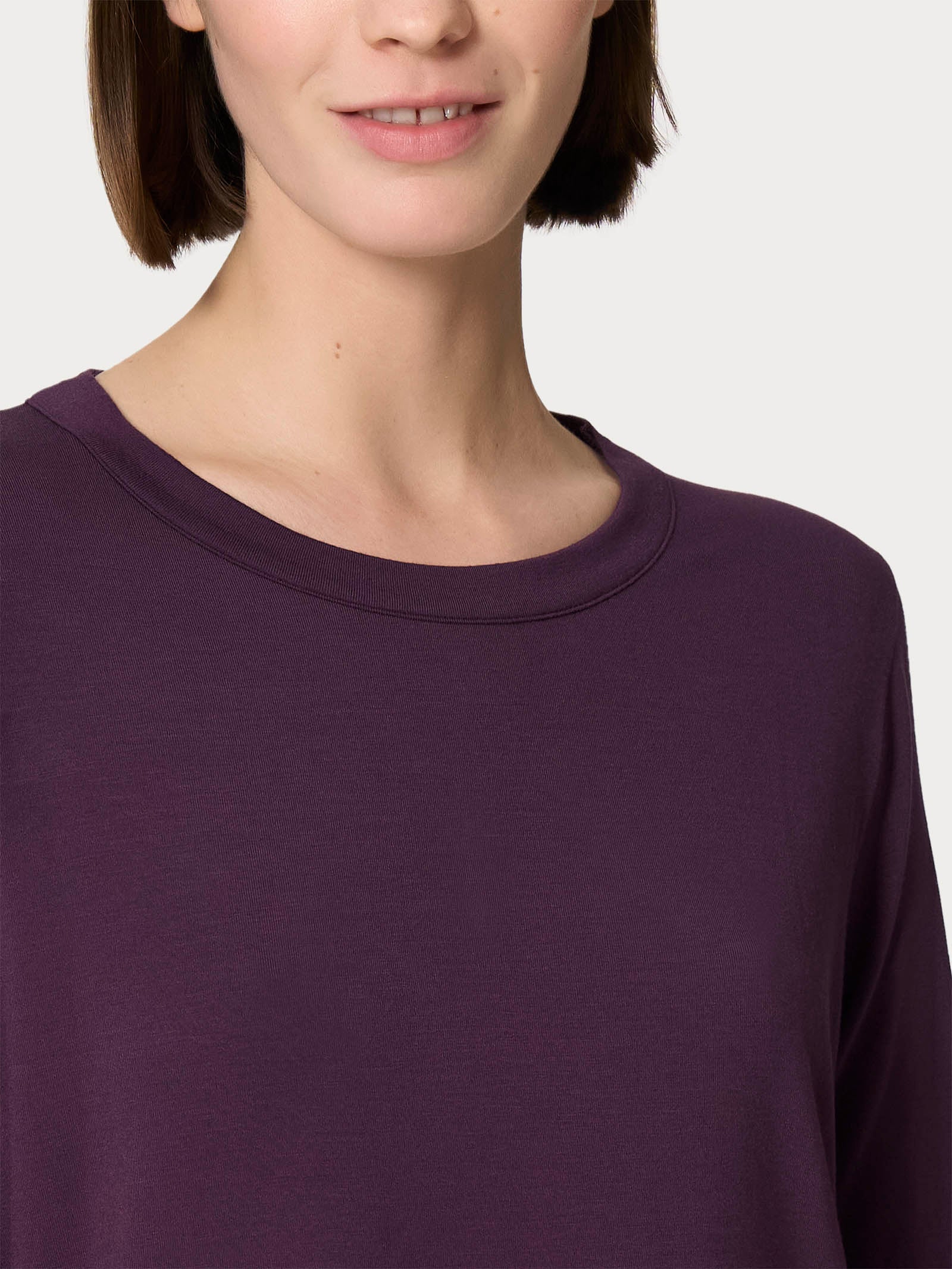 Maglietta girocollo con manica lunga in Eco Viscosa - Plum Perfect - Image 3