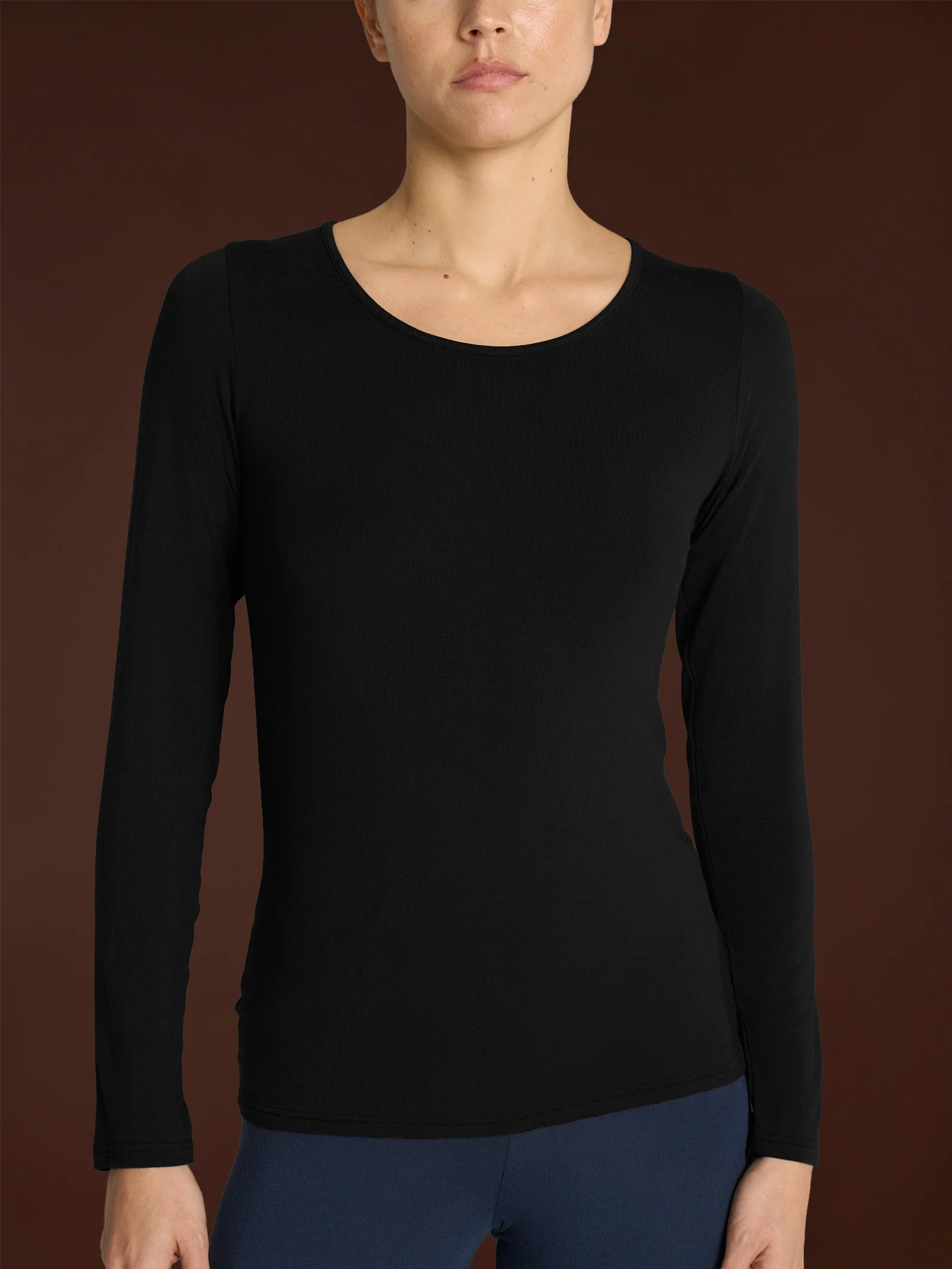 Maglietta girocollo in Eco Viscosa - Nero - Image 2