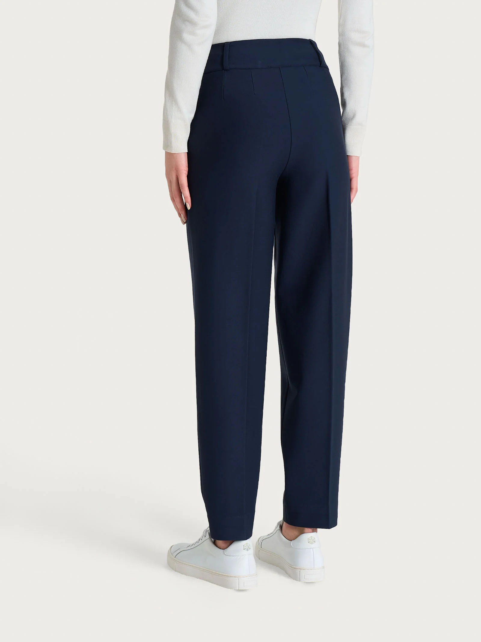 Pantalone a carota con tasche e pinces in Compact - Persia - Image 3