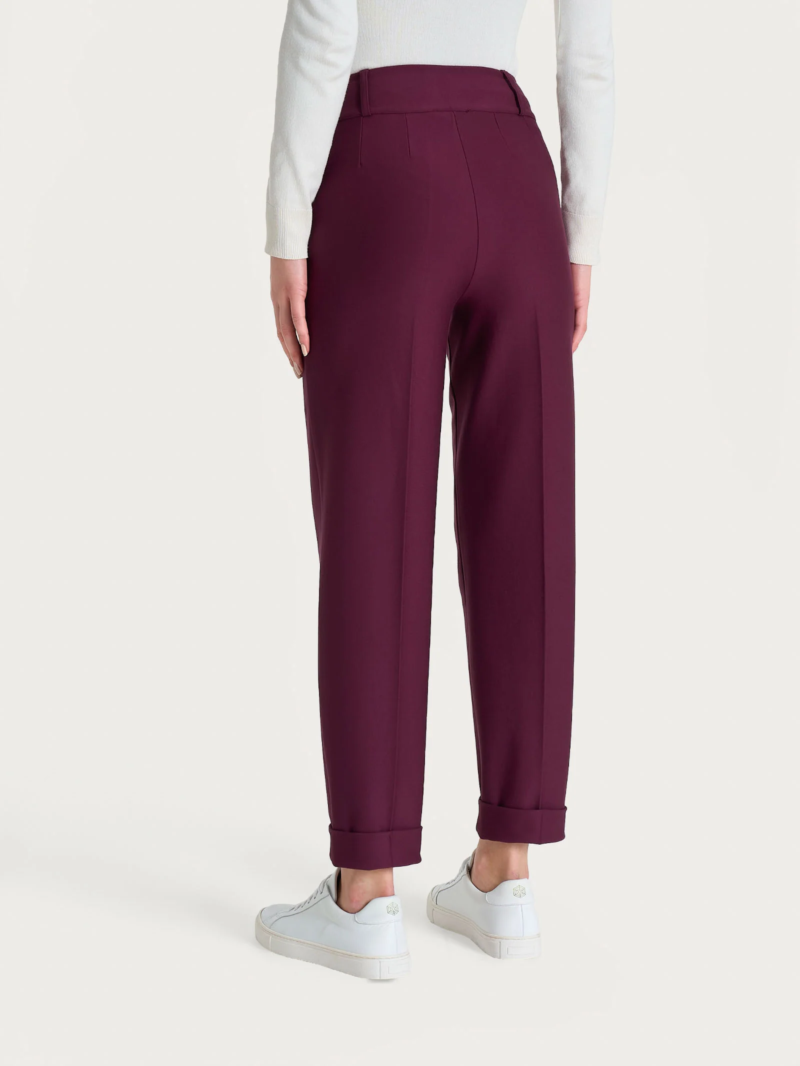 Pantalone a carota con tasche e pinces in Compact - Fig - Image 4