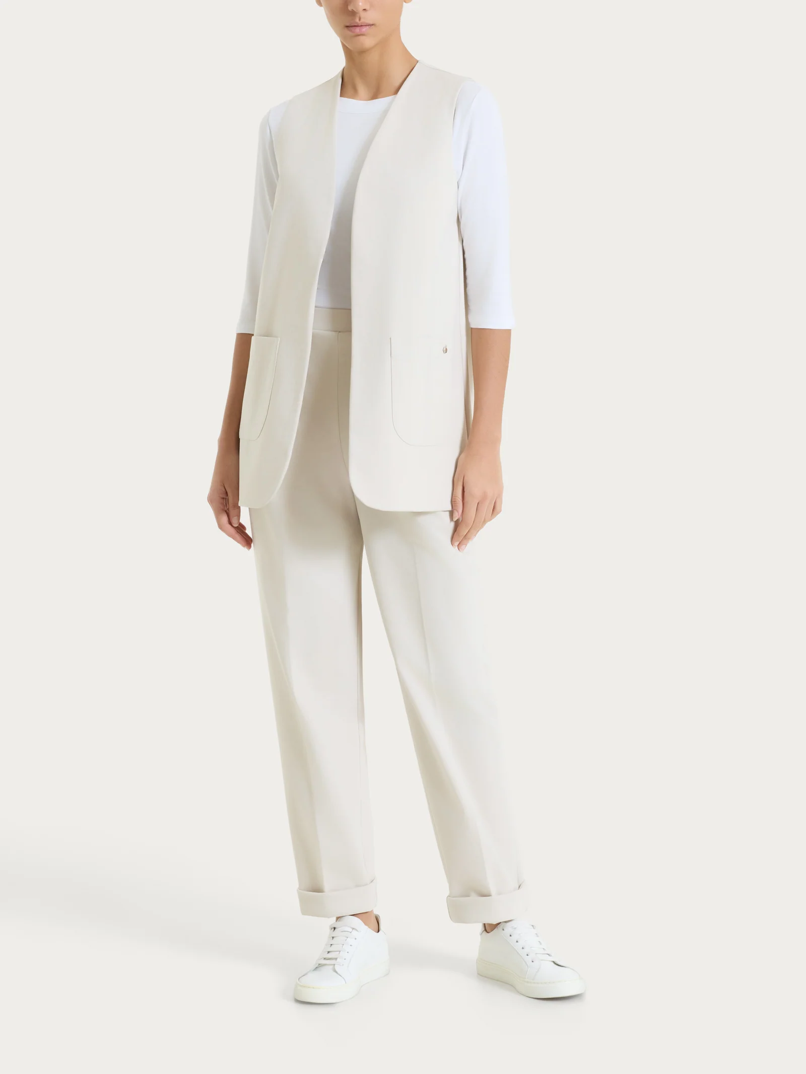 Pantalone a carota con tasche e pinces in Compact Light - Champignon - Image 7