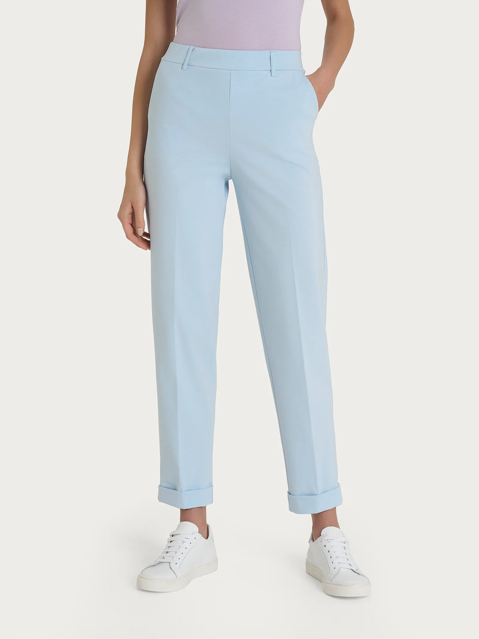 Pantalone a carota con tasche in Compact Light  - Skyway - Image 2