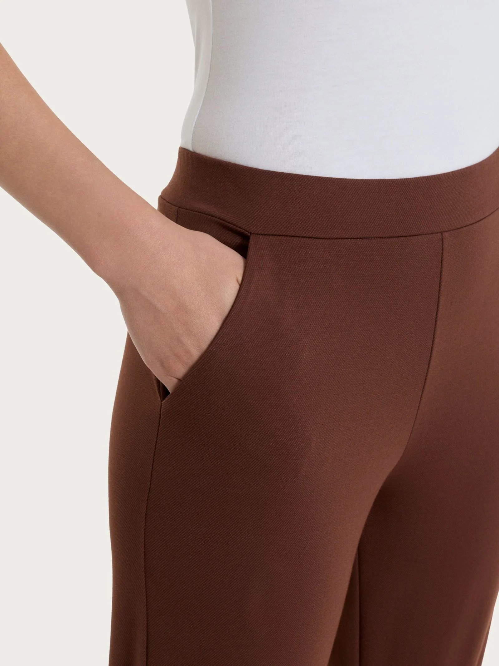 Pantalone a carota con tasche in Jersey di Cotone - Chocolate Fondant - Image 6
