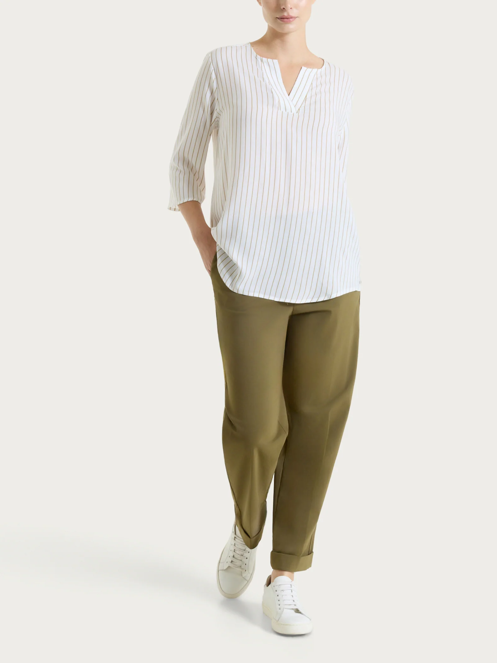 Pantalone a carota con tasche in Super Fresh - Dark Olive - Image 7