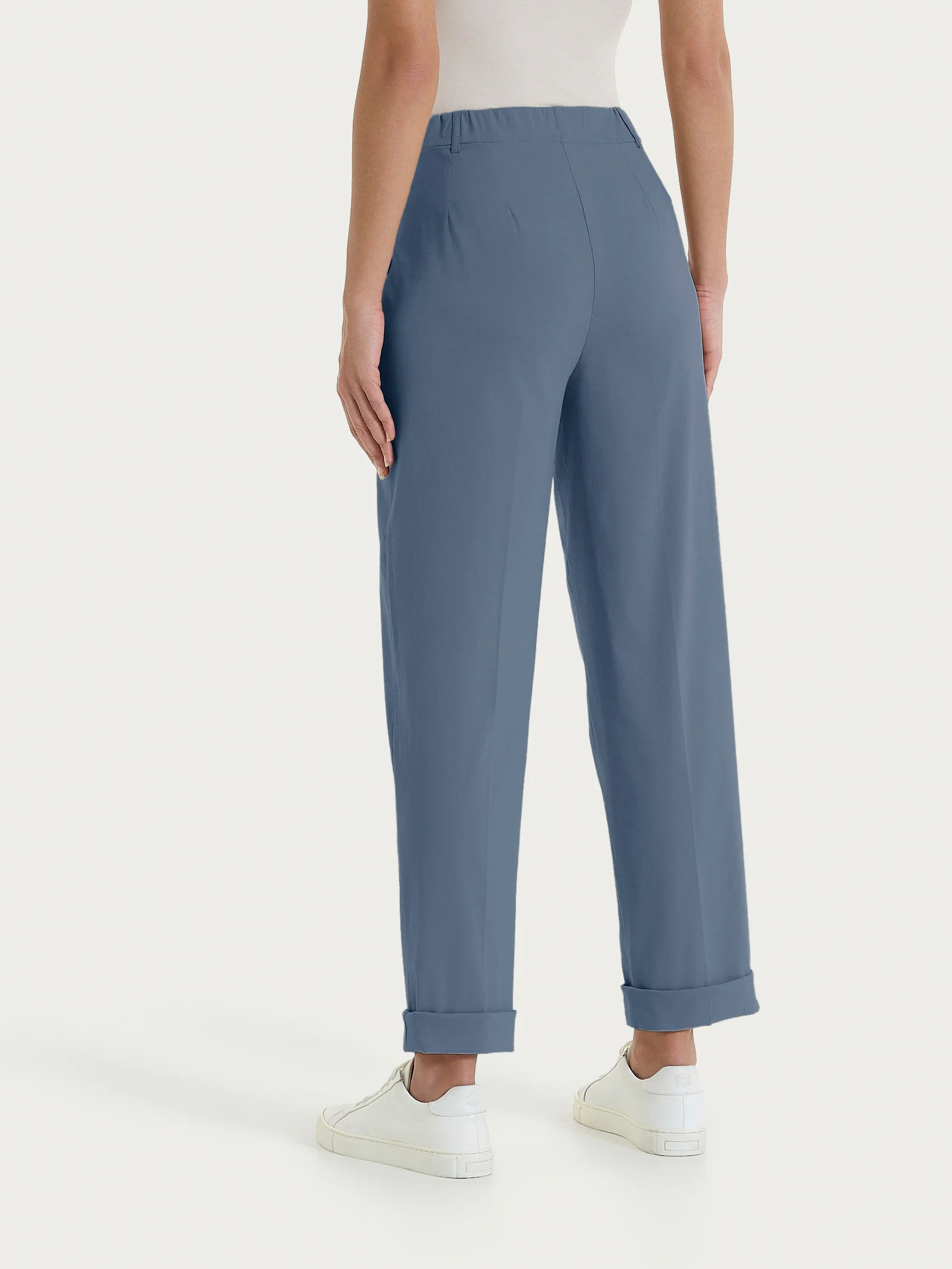 Pantalone a carota con tasche in Super Fresh - Turbulence - Image 4