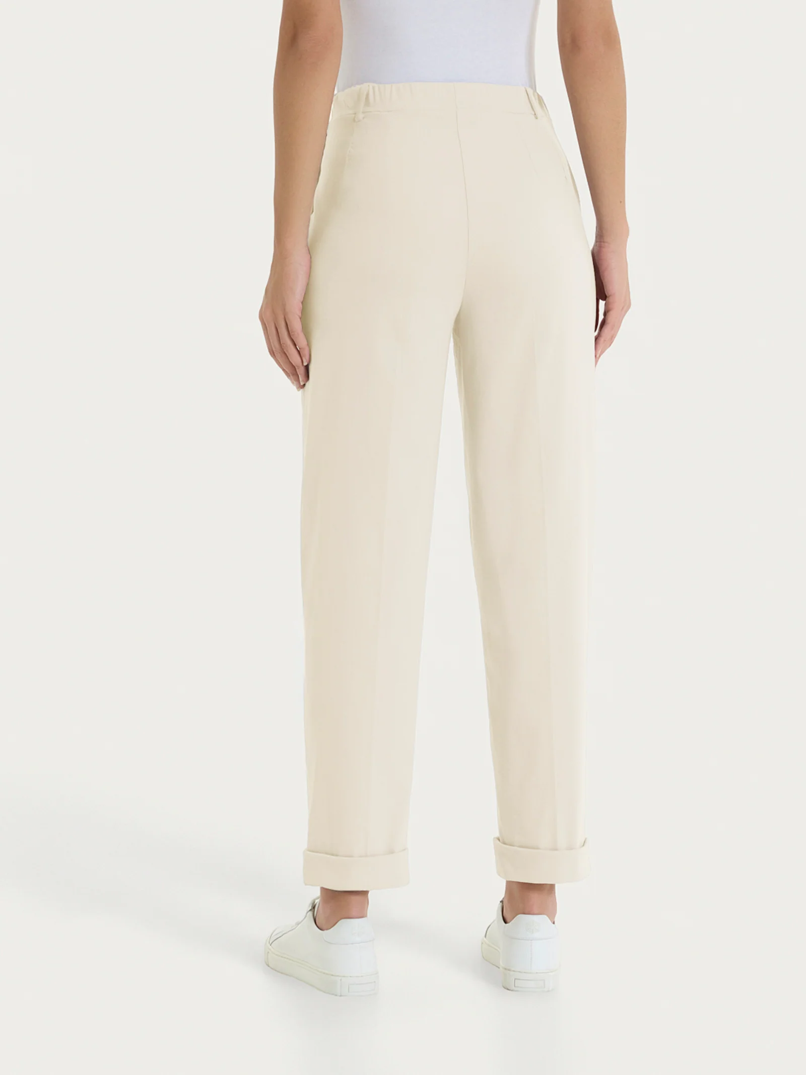 Pantalone a carota con tasche in Super Fresh - Whitecap Gray - Image 4