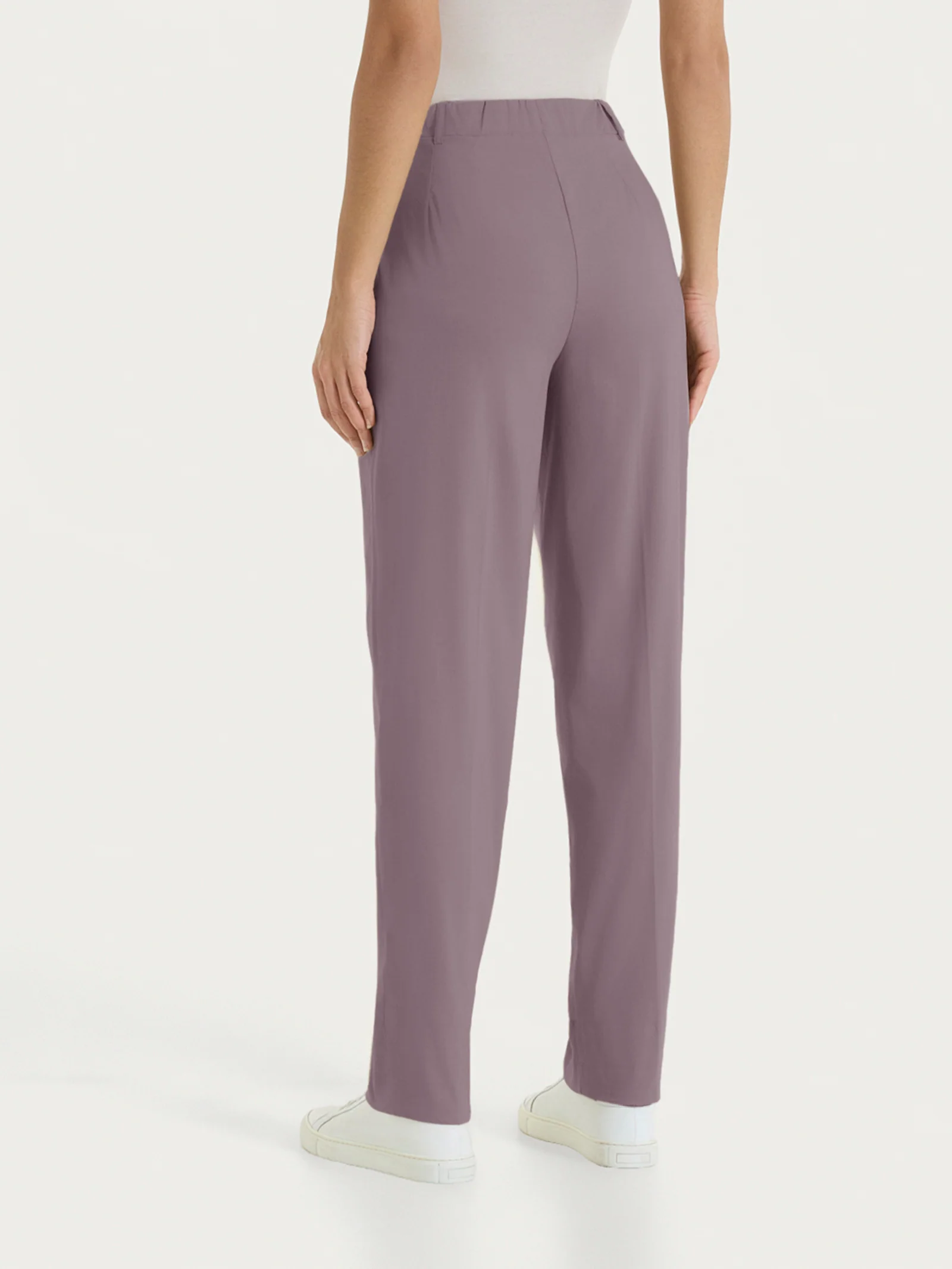 Pantalone a carota con tasche in Super Fresh - Plum Truffle - Image 3