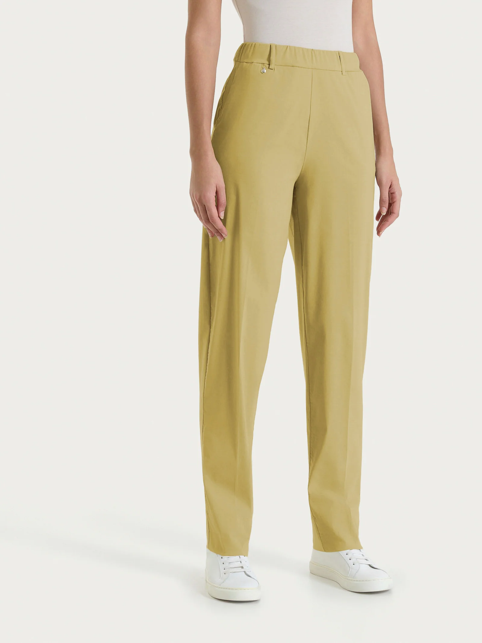 Pantalone a carota con tasche in Super Fresh - Khaki