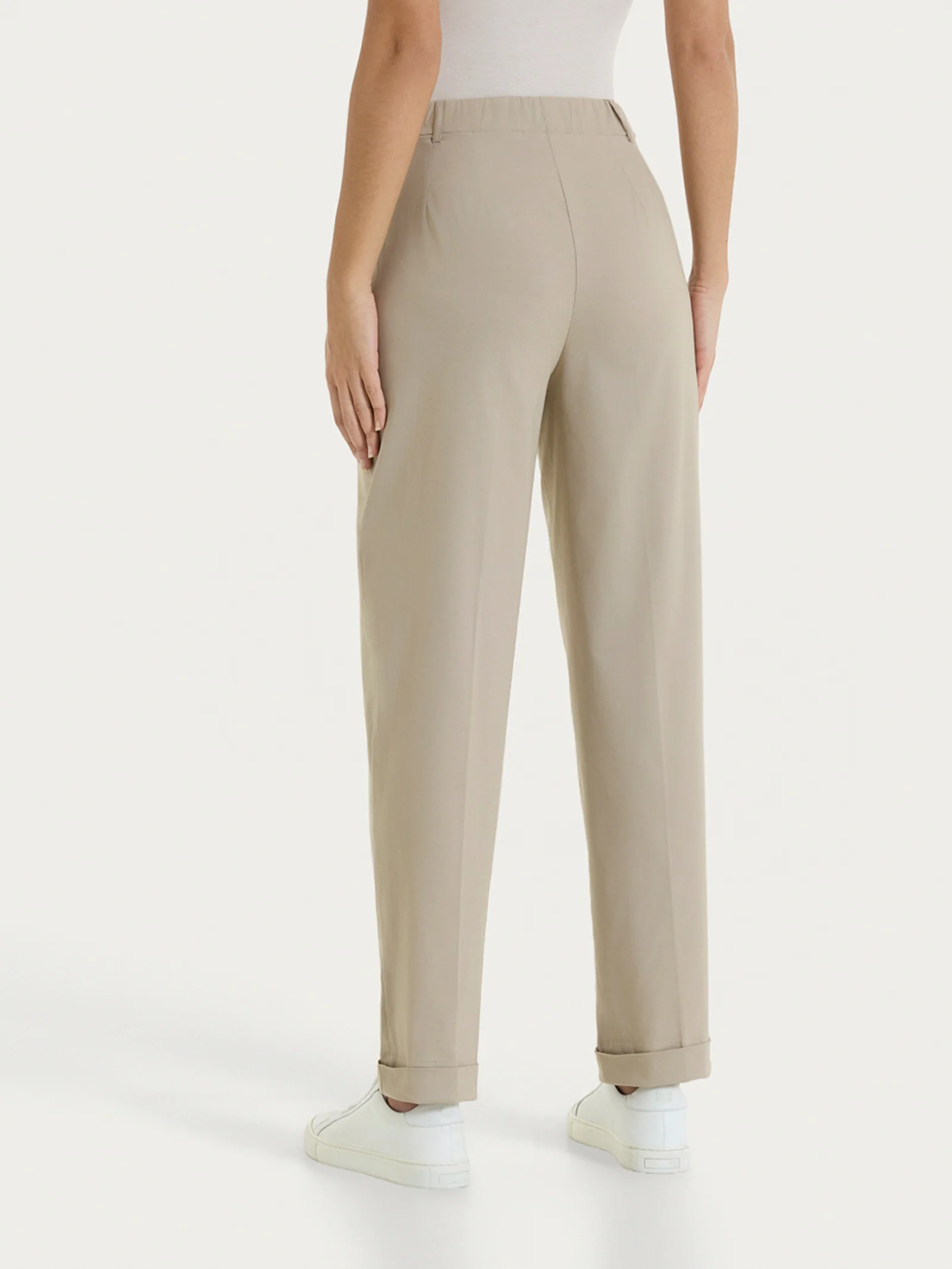 Pantalone a carota con tasche in Super Fresh - Crockery - Image 5