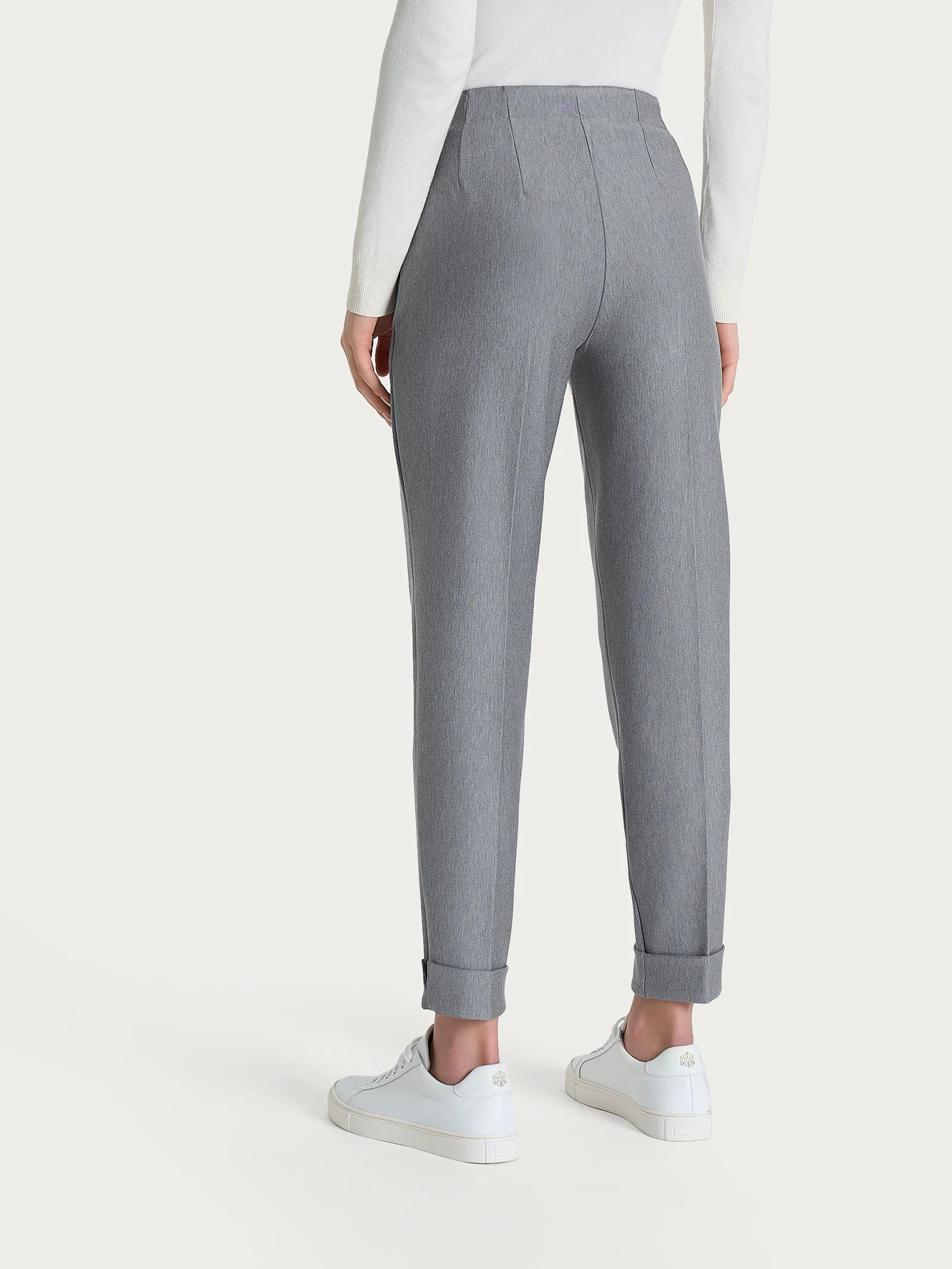 Pantalone a carota con tasche in tessuto Compact - Grigio Mel. - Image 4