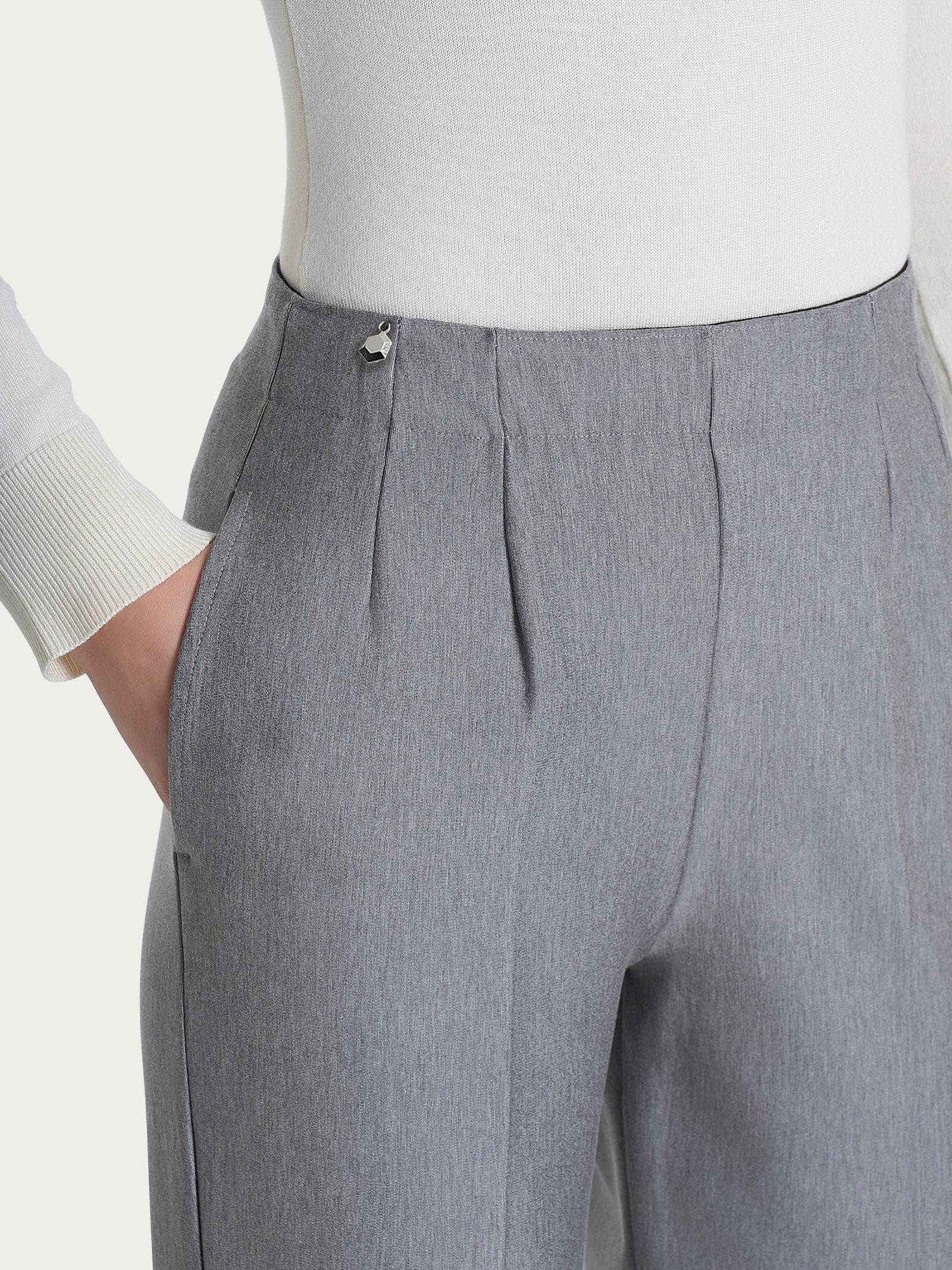 Pantalone a carota con tasche in tessuto Compact - Grigio Mel. - Image 5