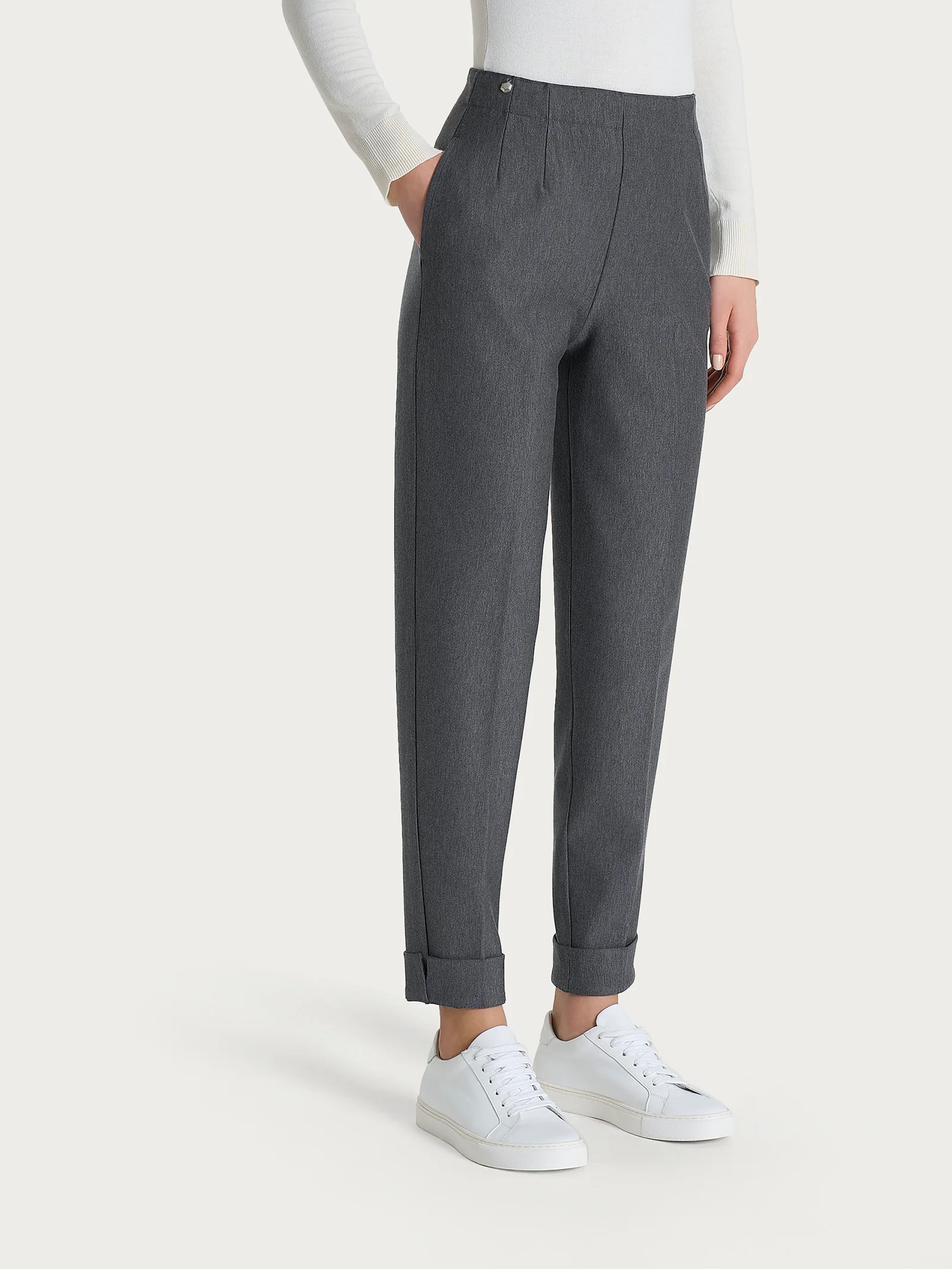 Pantalone a carota con tasche in tessuto Compact - Ardesia Mel. - Image 2