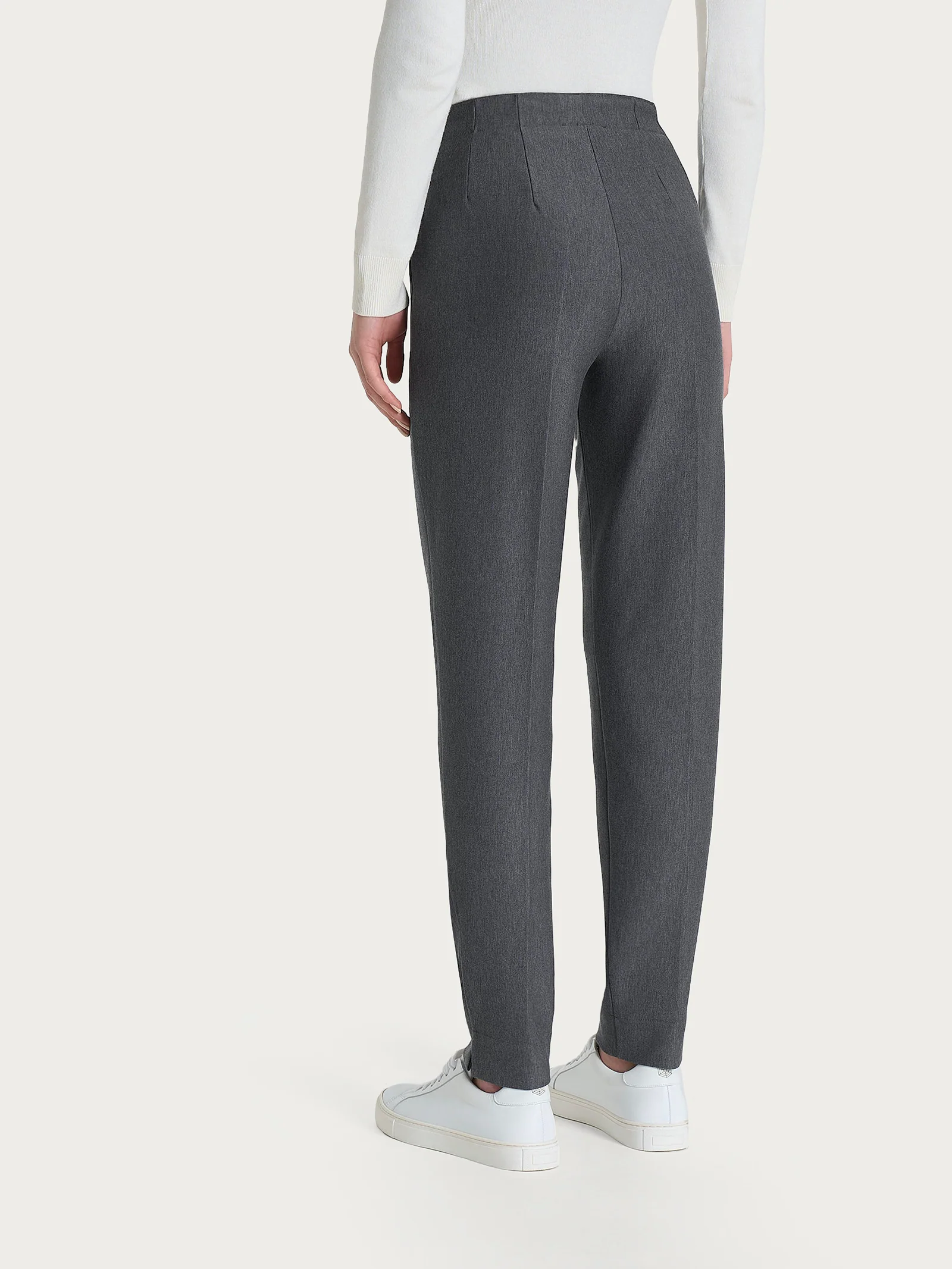 Pantalone a carota con tasche in tessuto Compact - Ardesia Mel. - Image 3