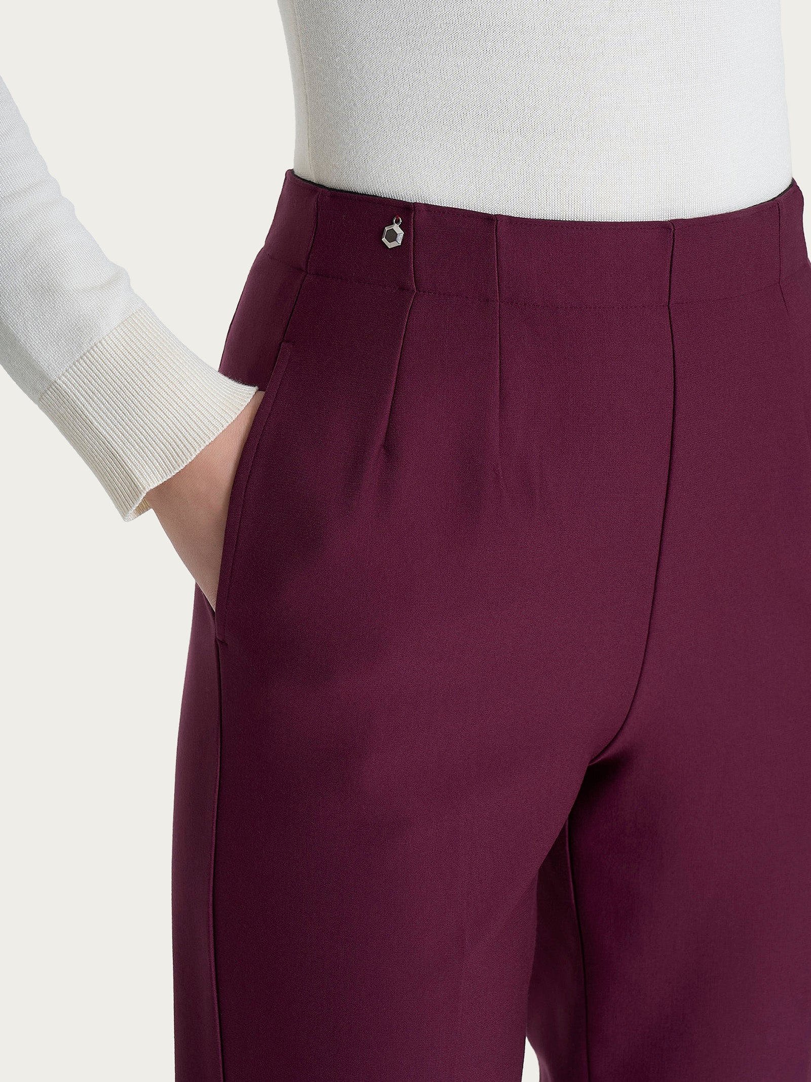 Pantalone a carota con tasche in tessuto Compact - Fig - Image 5