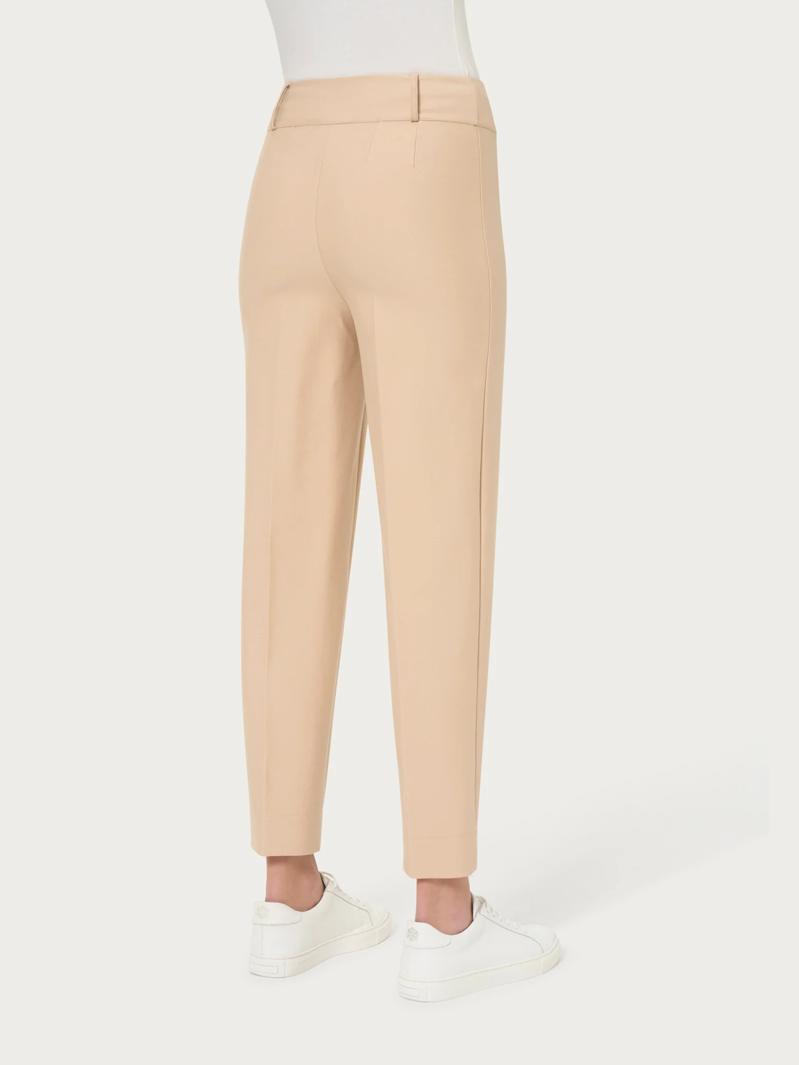 Pantalone a carota in Compact  - Irish Cream - Image 2