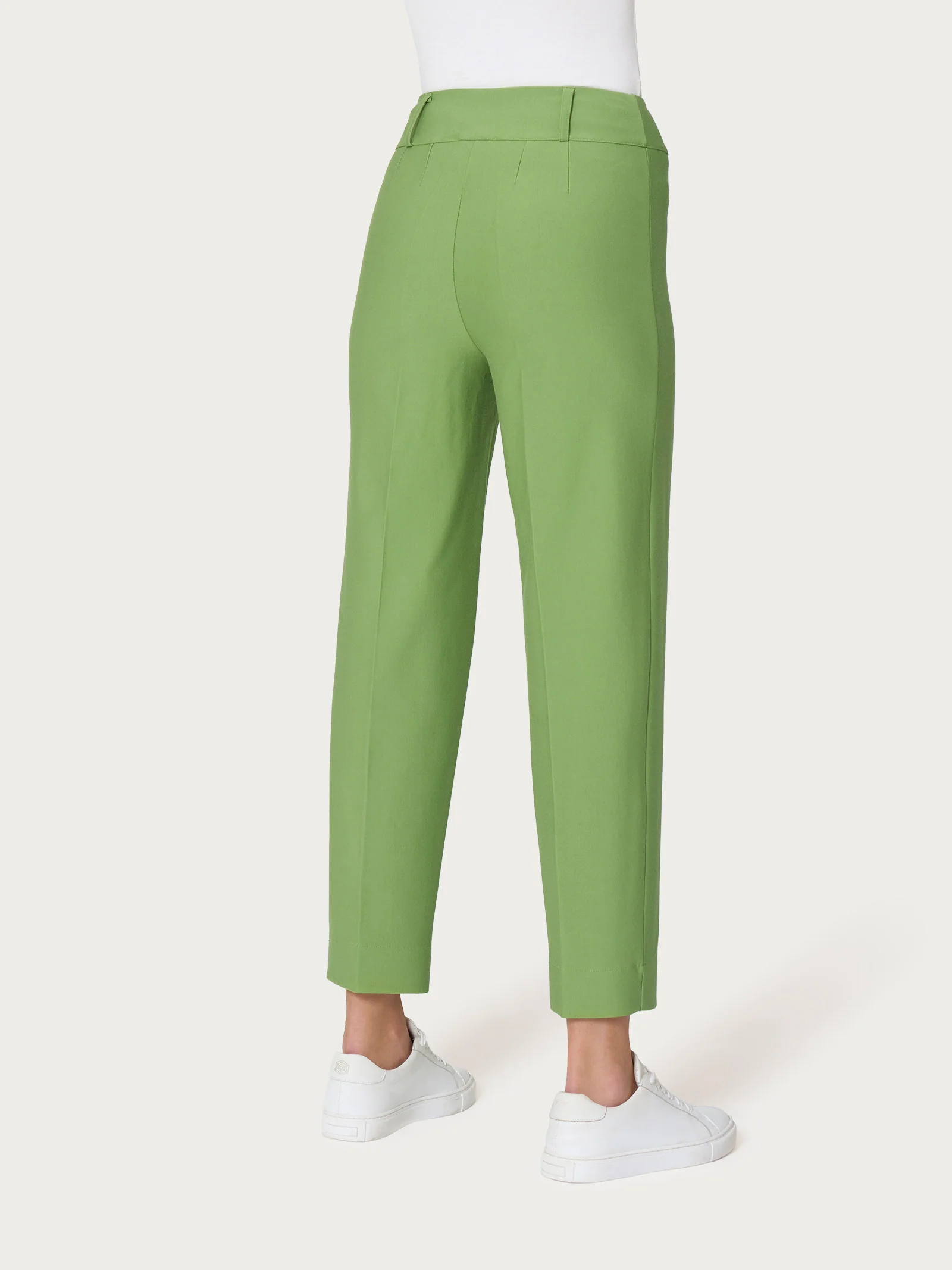 Pantalone a carota in Compact  - Piquant Green - Image 2